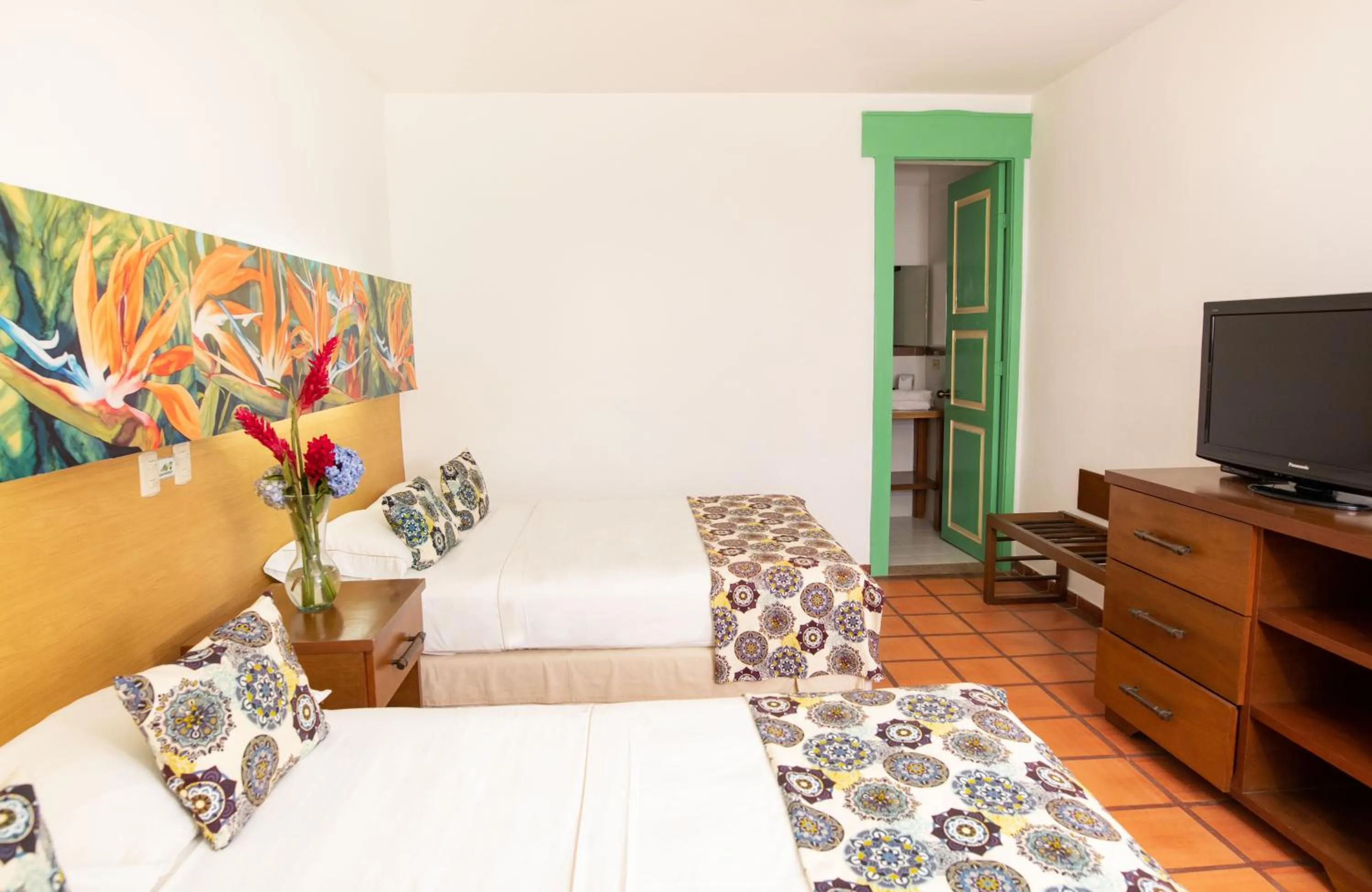 TV and multimedia, Bed in Hotel Eden Parque del Cafe