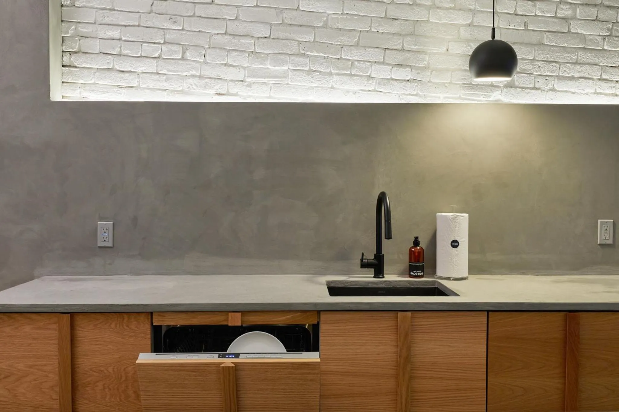 Coffee/tea facilities in David Hotel