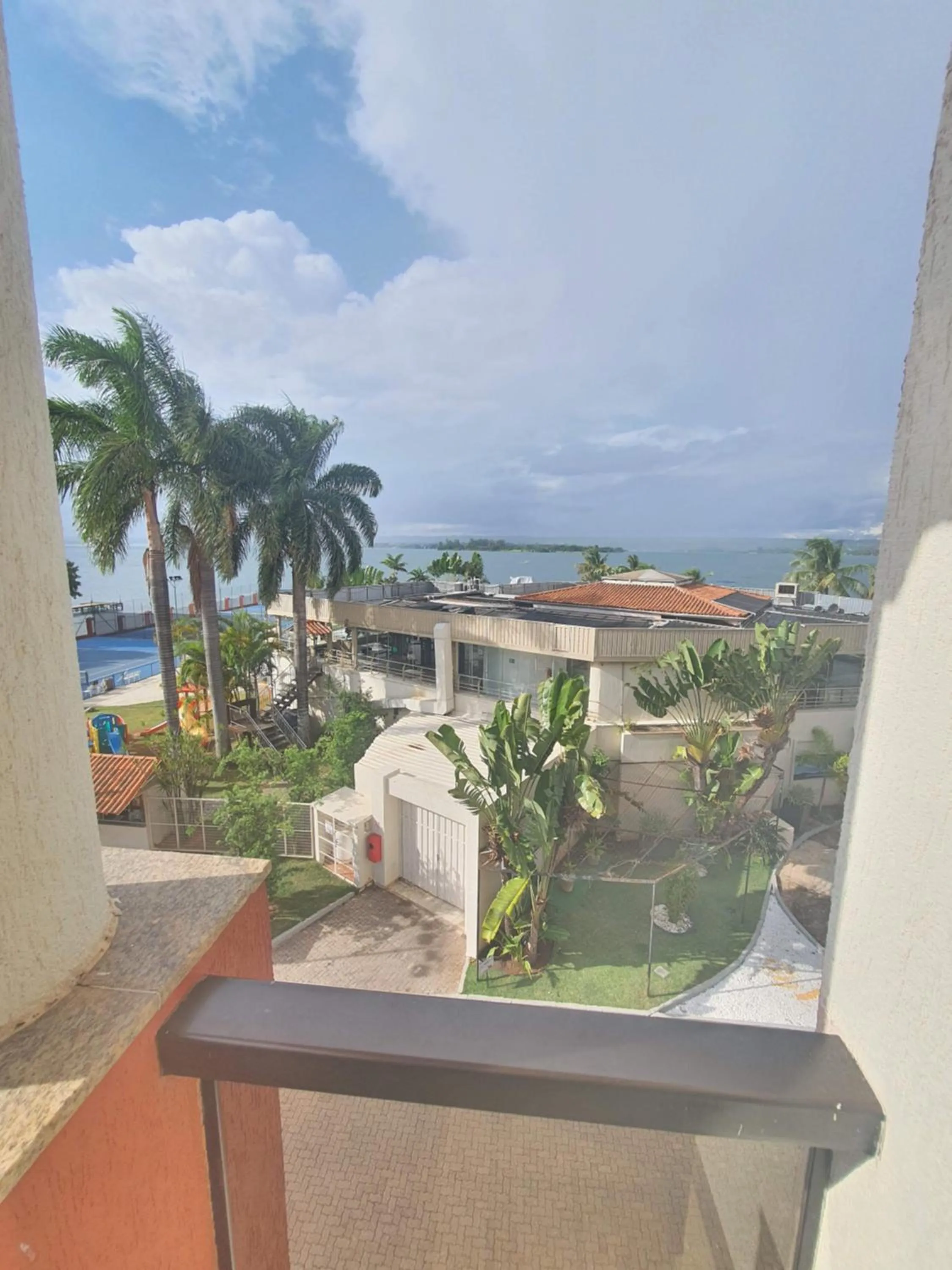 Lake Side Apart Hotel