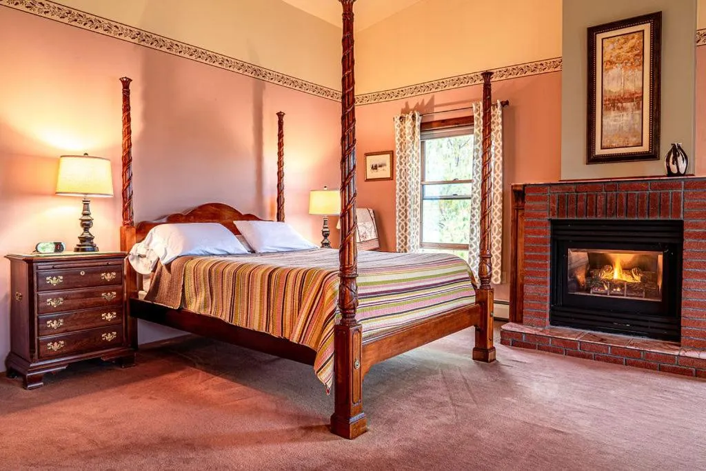 Bed in Point Au Roche Lodge