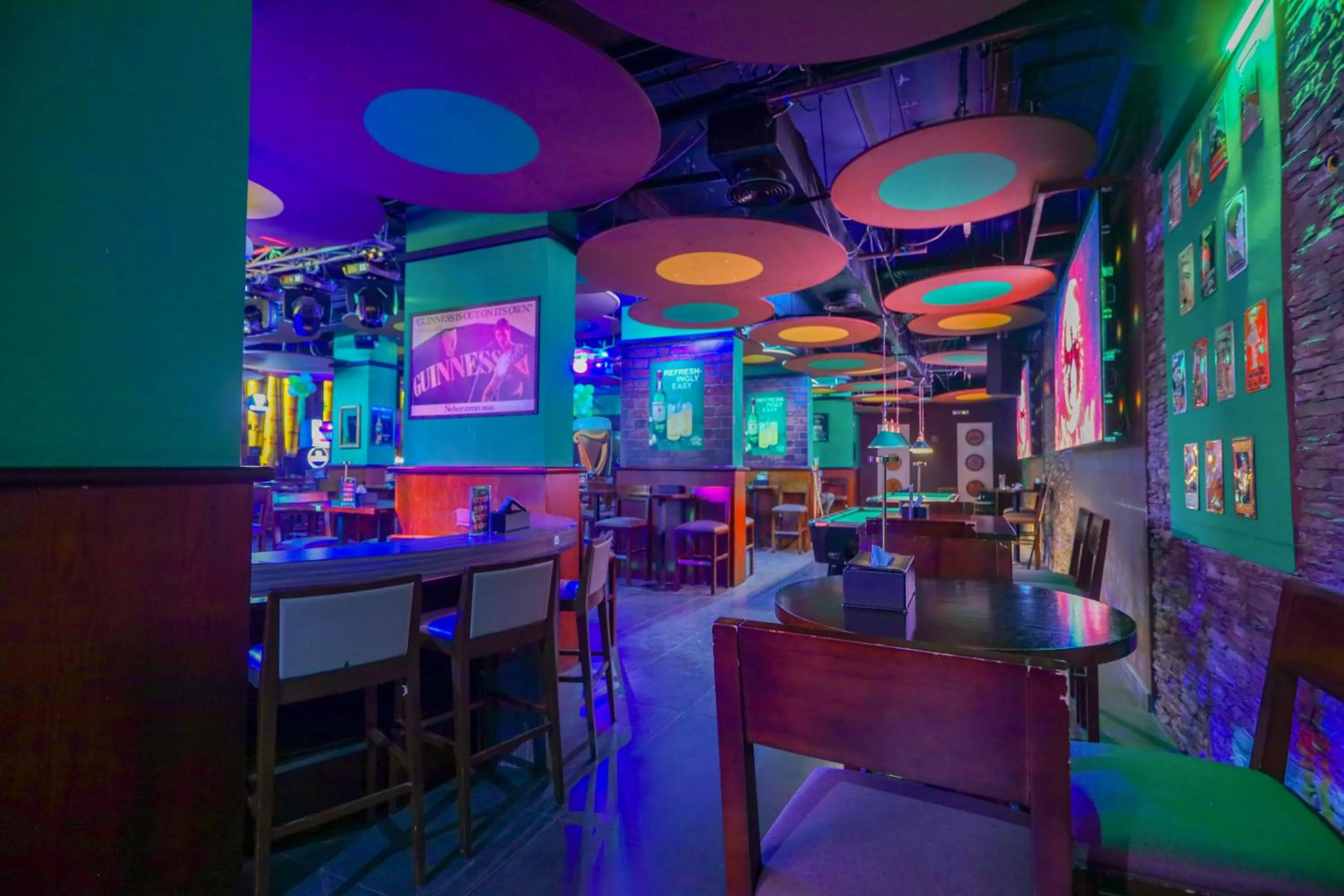 Restaurant/places to eat in Ramee Palace Hotel