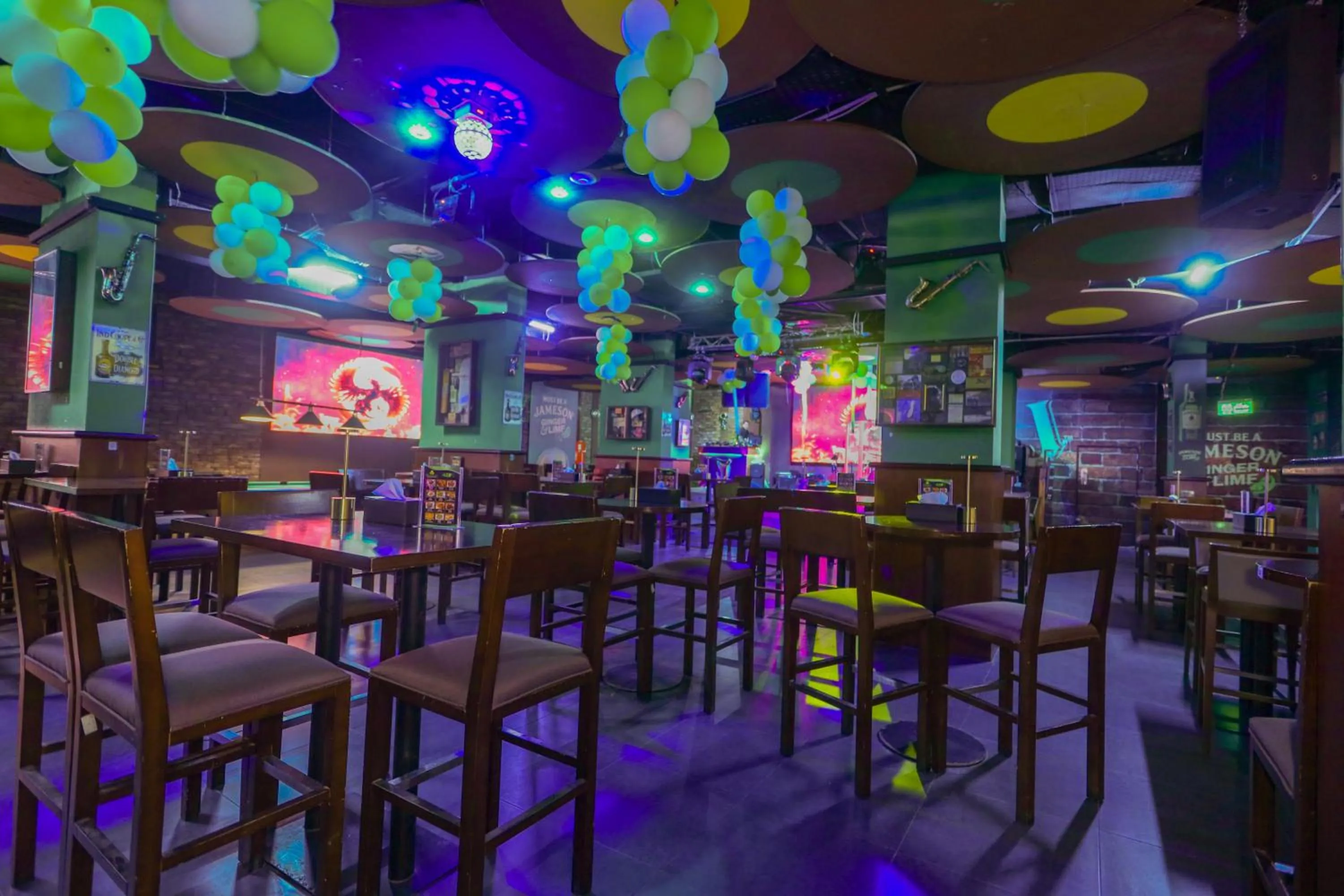 Nightclub / DJ in Ramee Palace Hotel