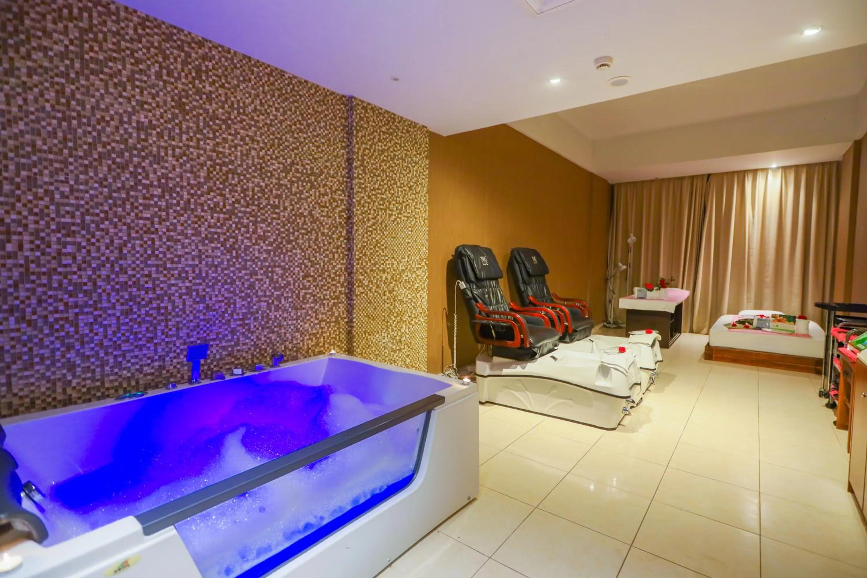 Spa and wellness centre/facilities in Ramee Palace Hotel