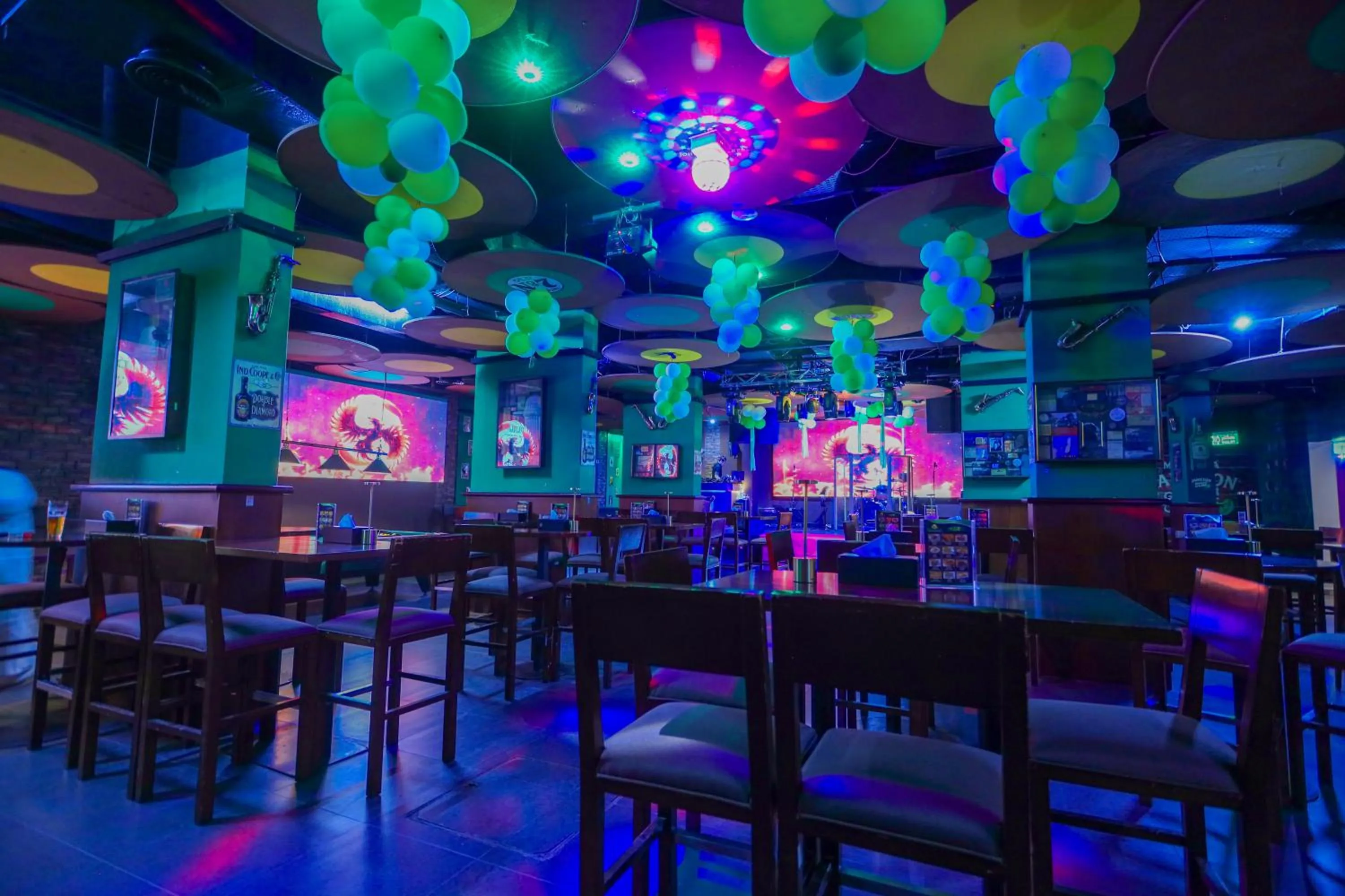 Nightclub / DJ in Ramee Palace Hotel