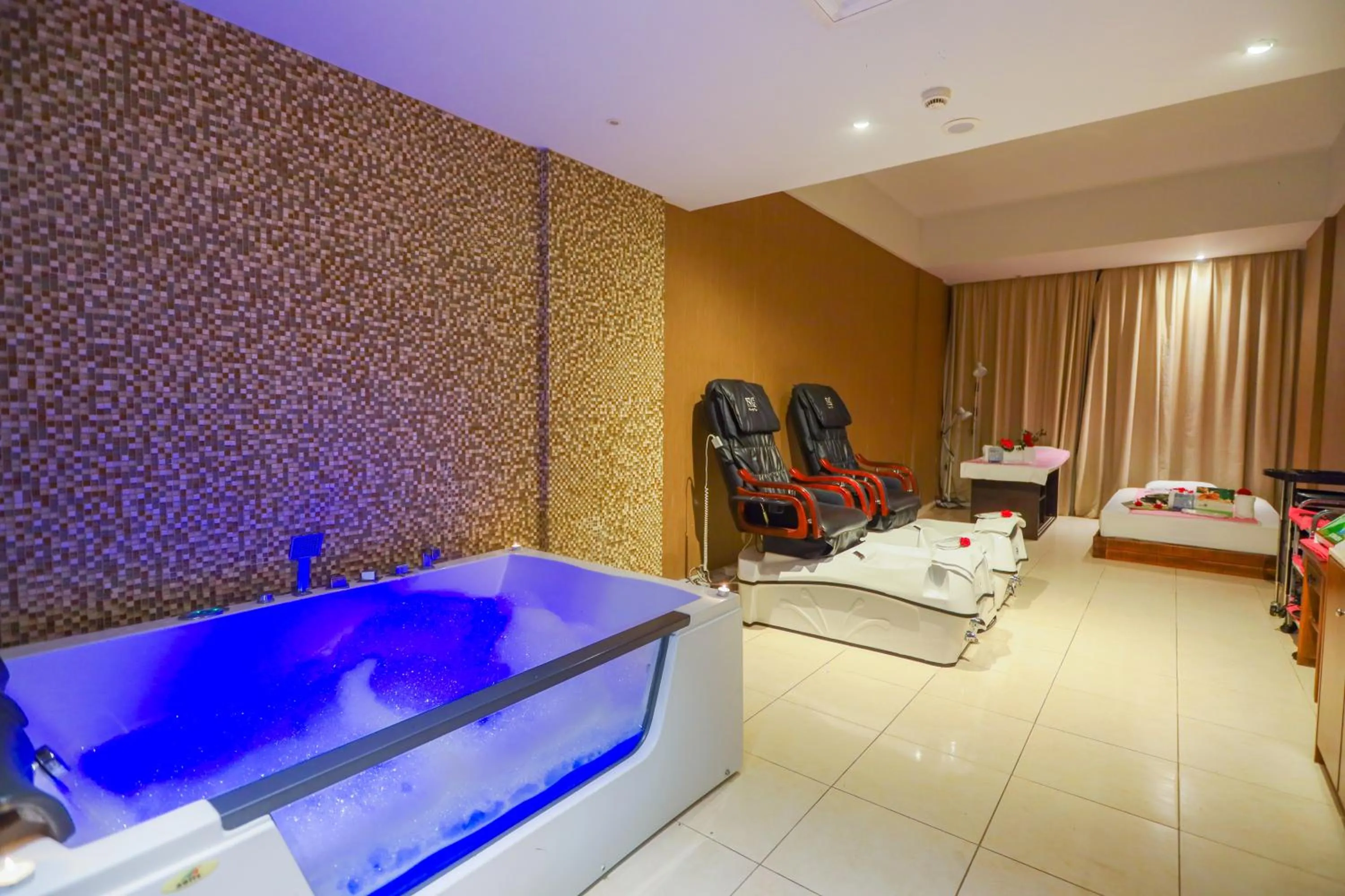 Spa and wellness centre/facilities in Ramee Palace Hotel