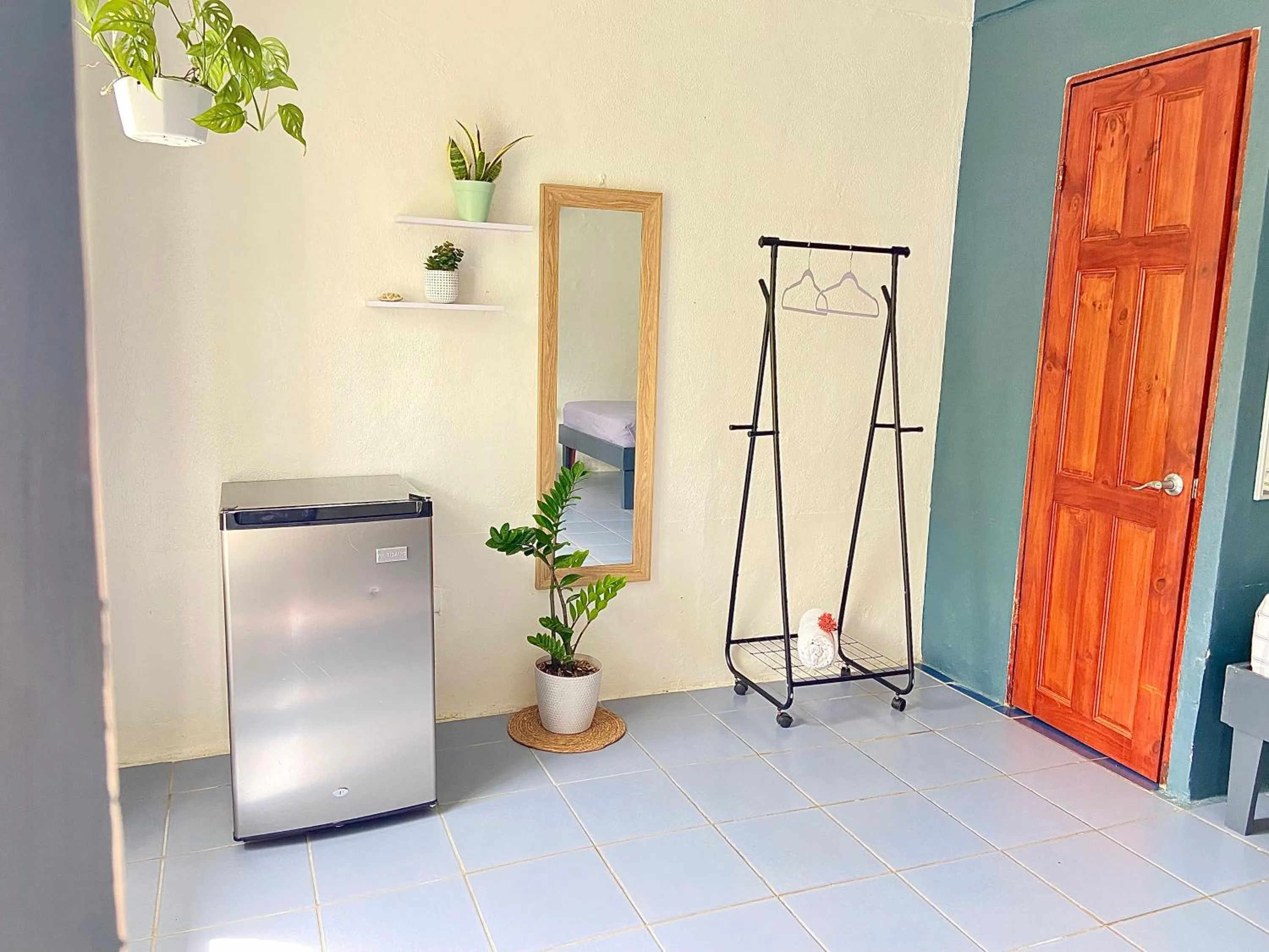 Decorative detail in Rooms & Pool Macaws