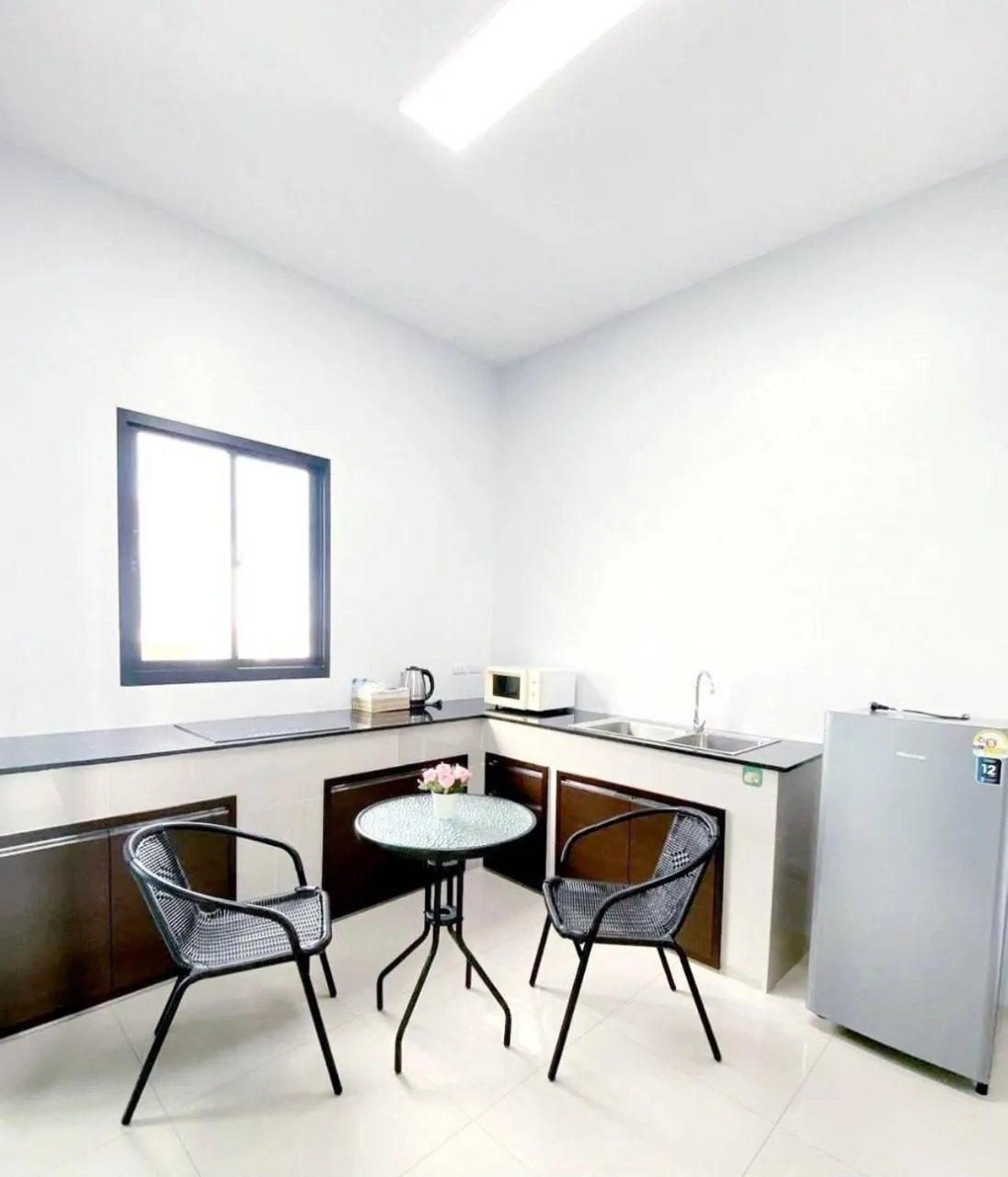 Aqua Residences อควา เรสซิเดนซ์ ห้องพักใหม่ให้เช่า ติดรถไฟฟ้าสถานีวุฒากาศ