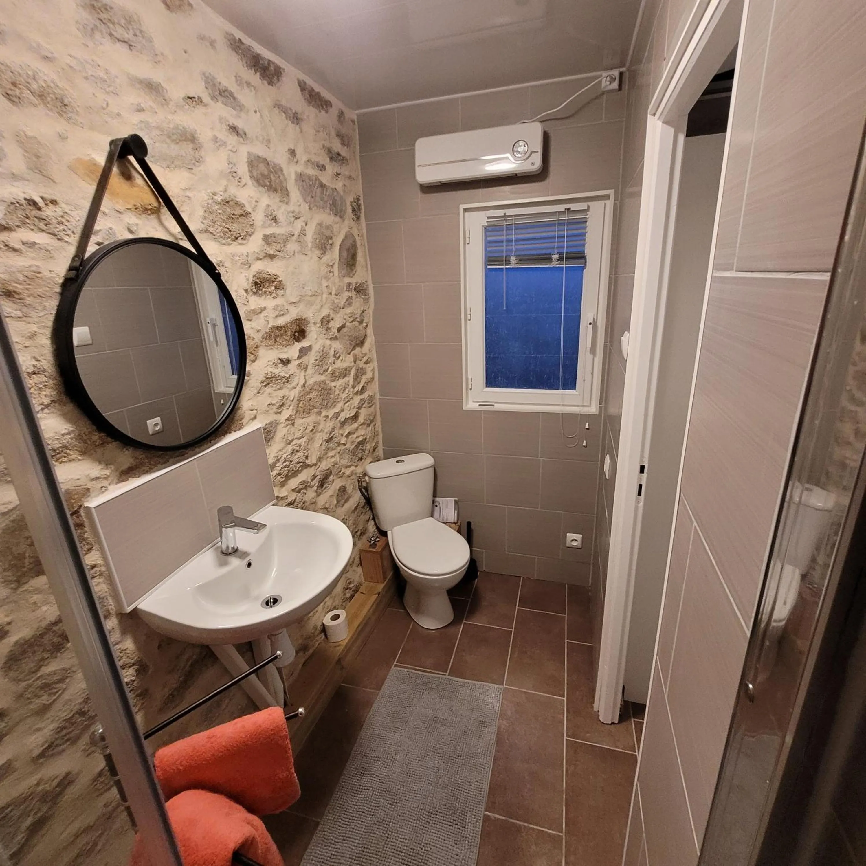 Bathroom in La genotière