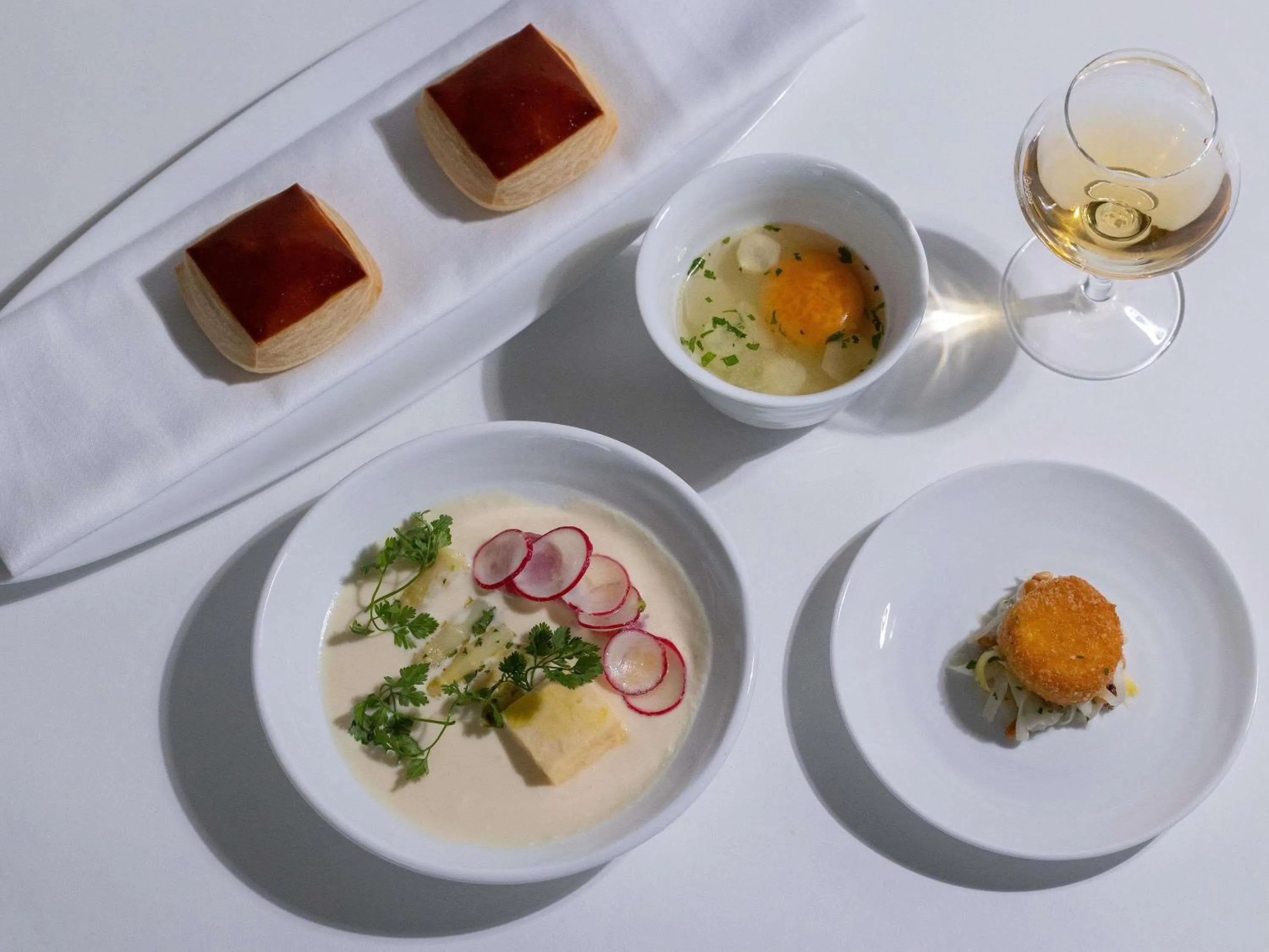 Restaurant/places to eat in La Grande Terrasse Hotel & Spa La Rochelle - MGallery Collection