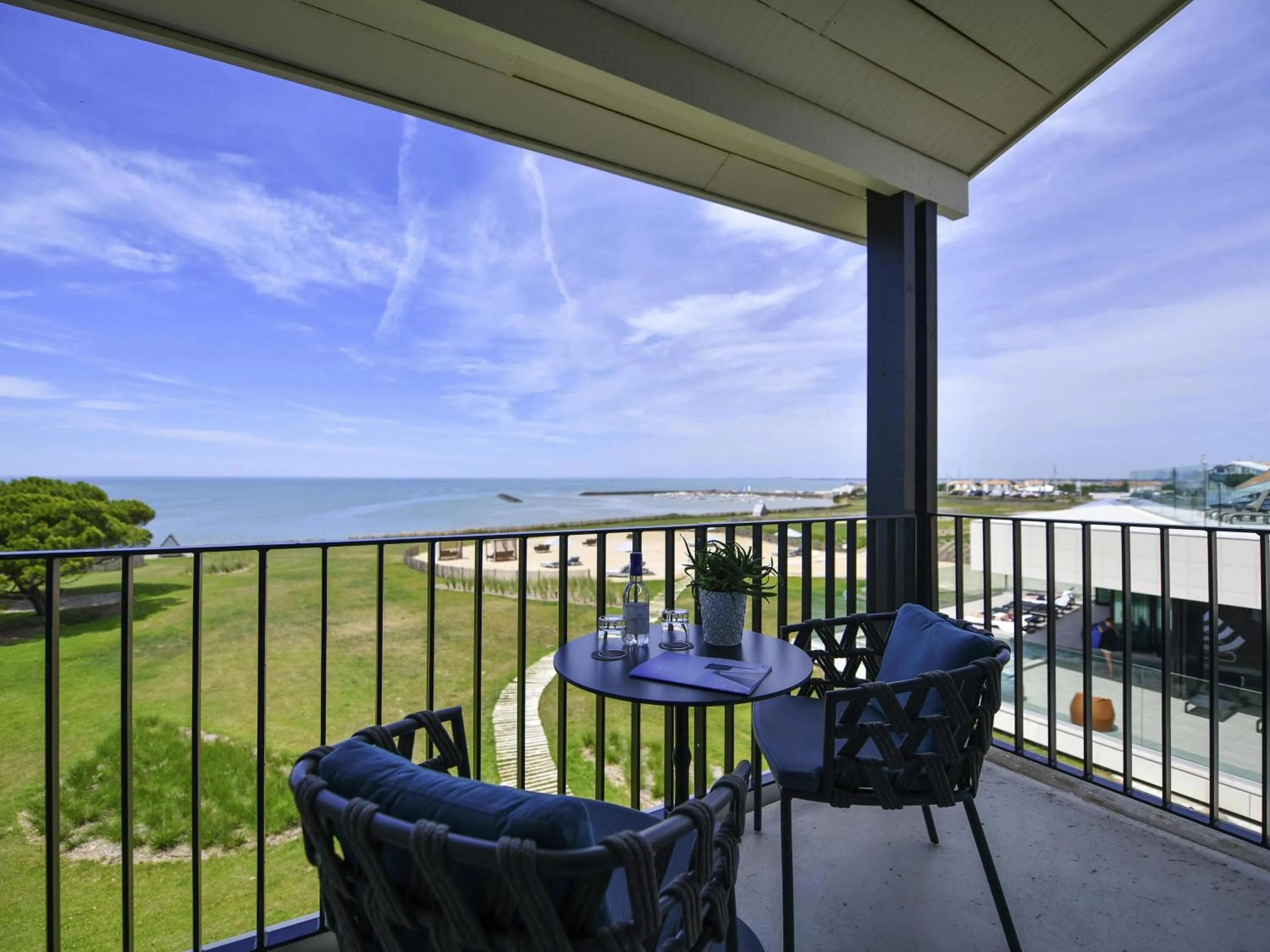 Bedroom in La Grande Terrasse Hotel & Spa La Rochelle - MGallery Collection