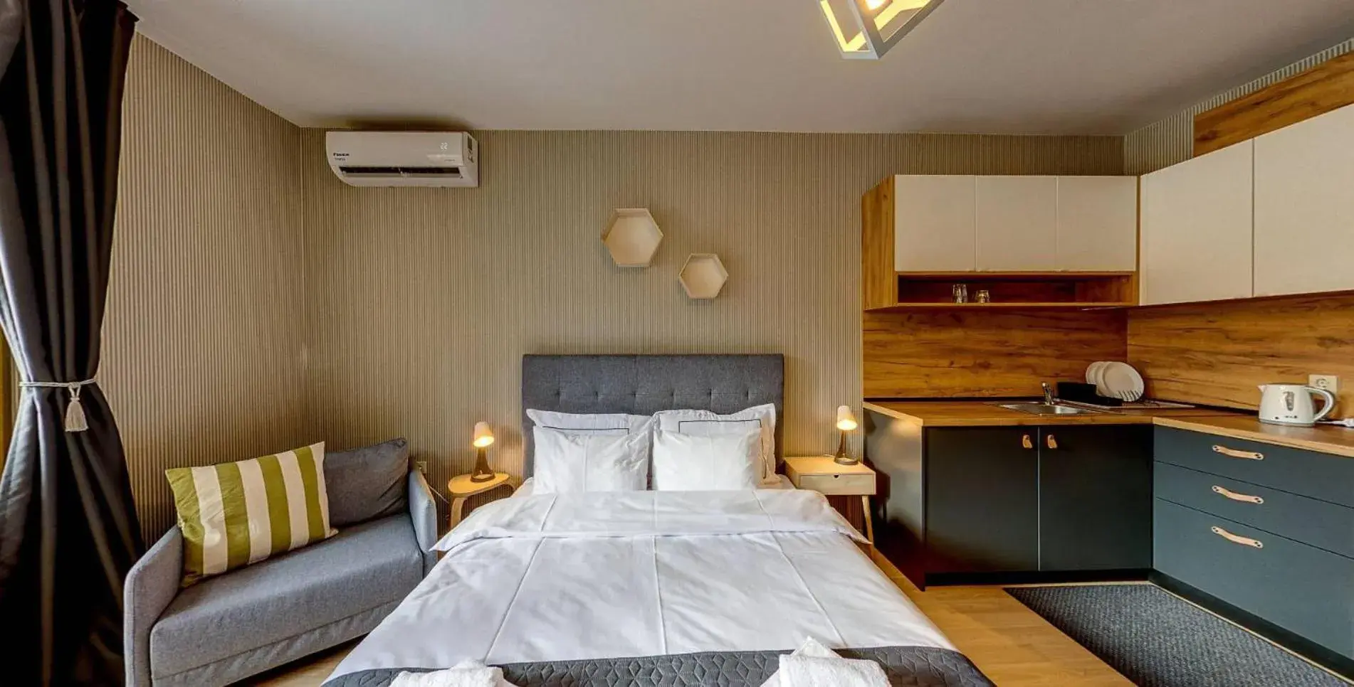 Deluxe Studio in BOUTIQUE Hotel ENTRY E Deluxe Studio in BOUTIQUE Hotel ENTRY E