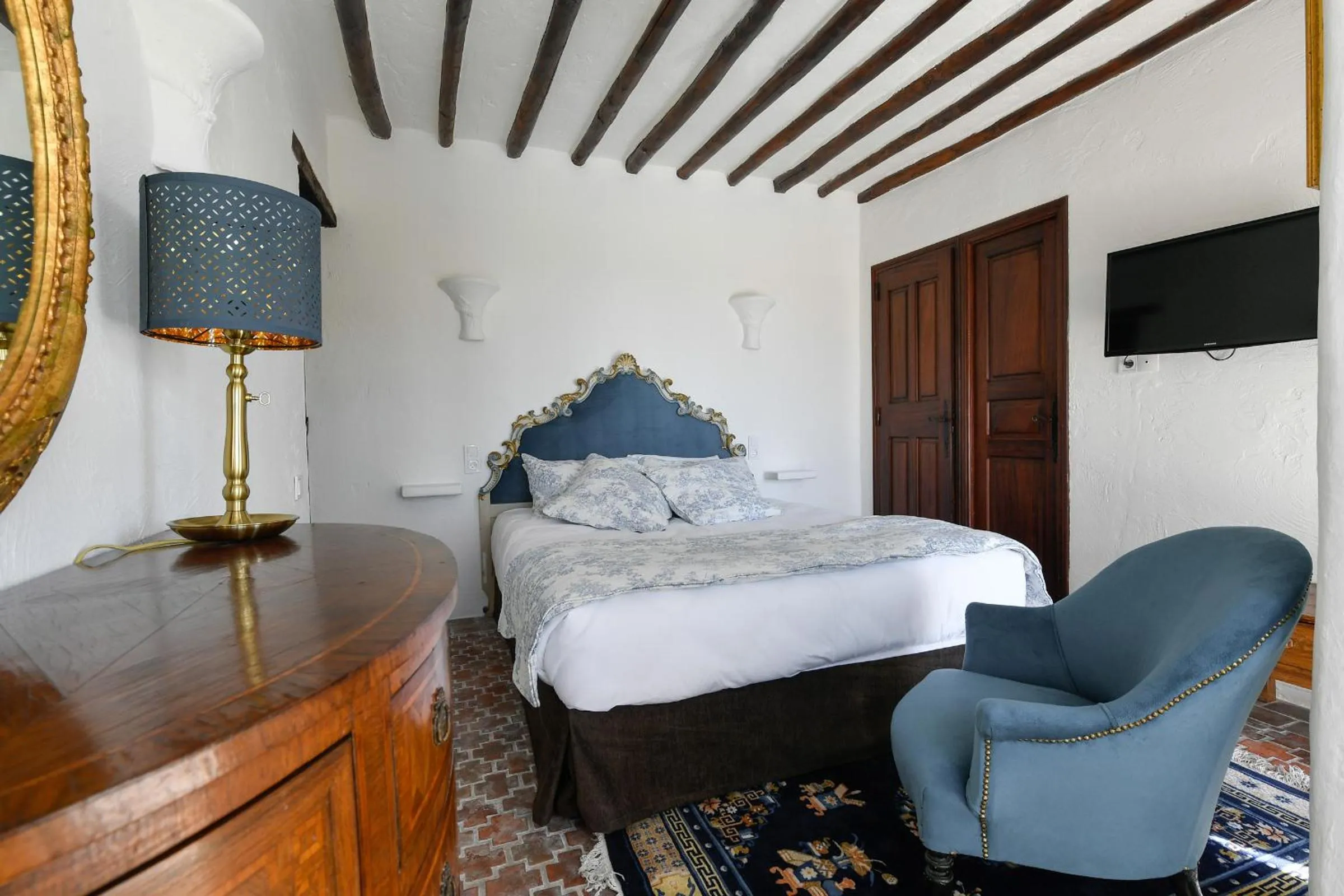 Bed in Le Hameau