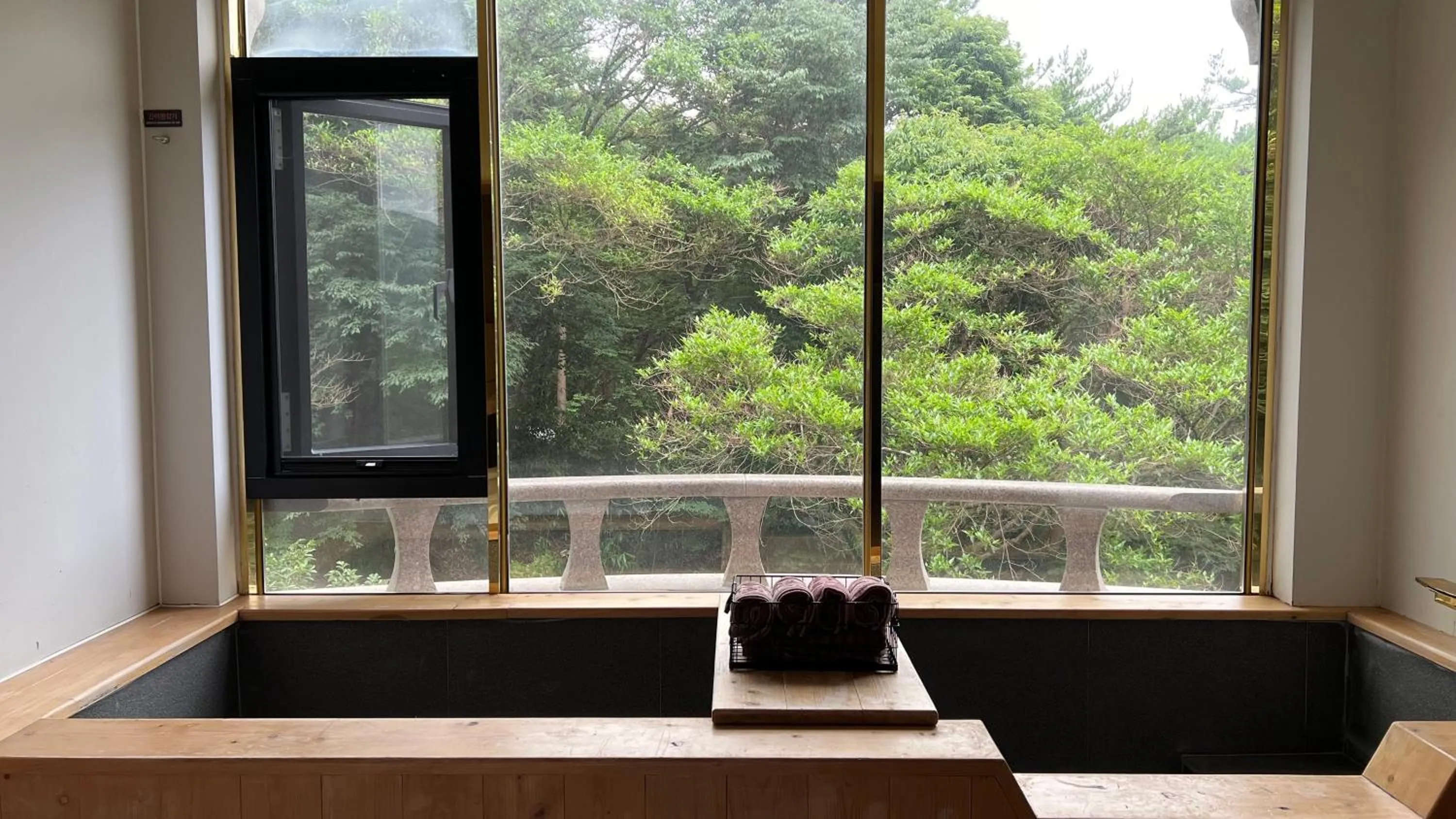 Denbasta forest Hotel