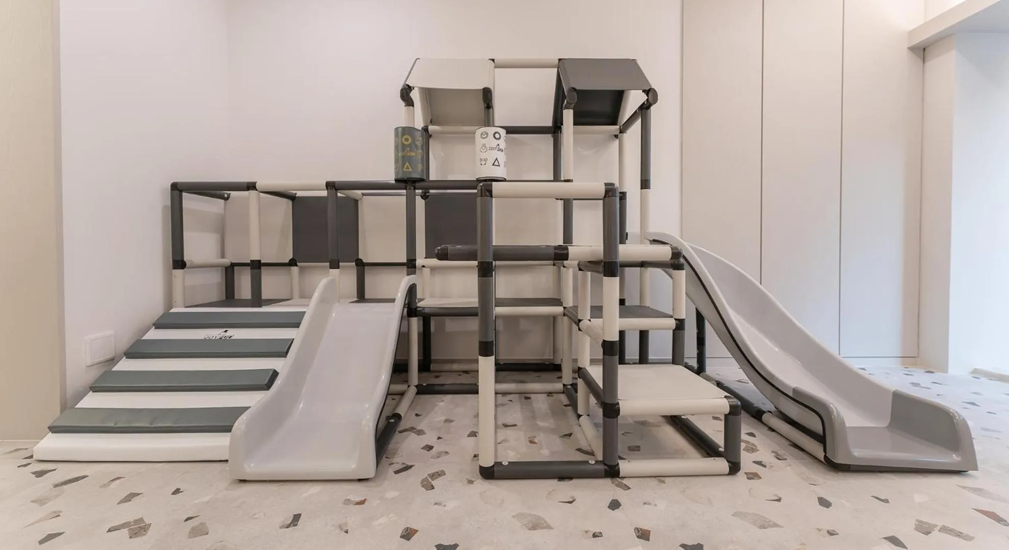 Game Room in Denbasta forest Hotel