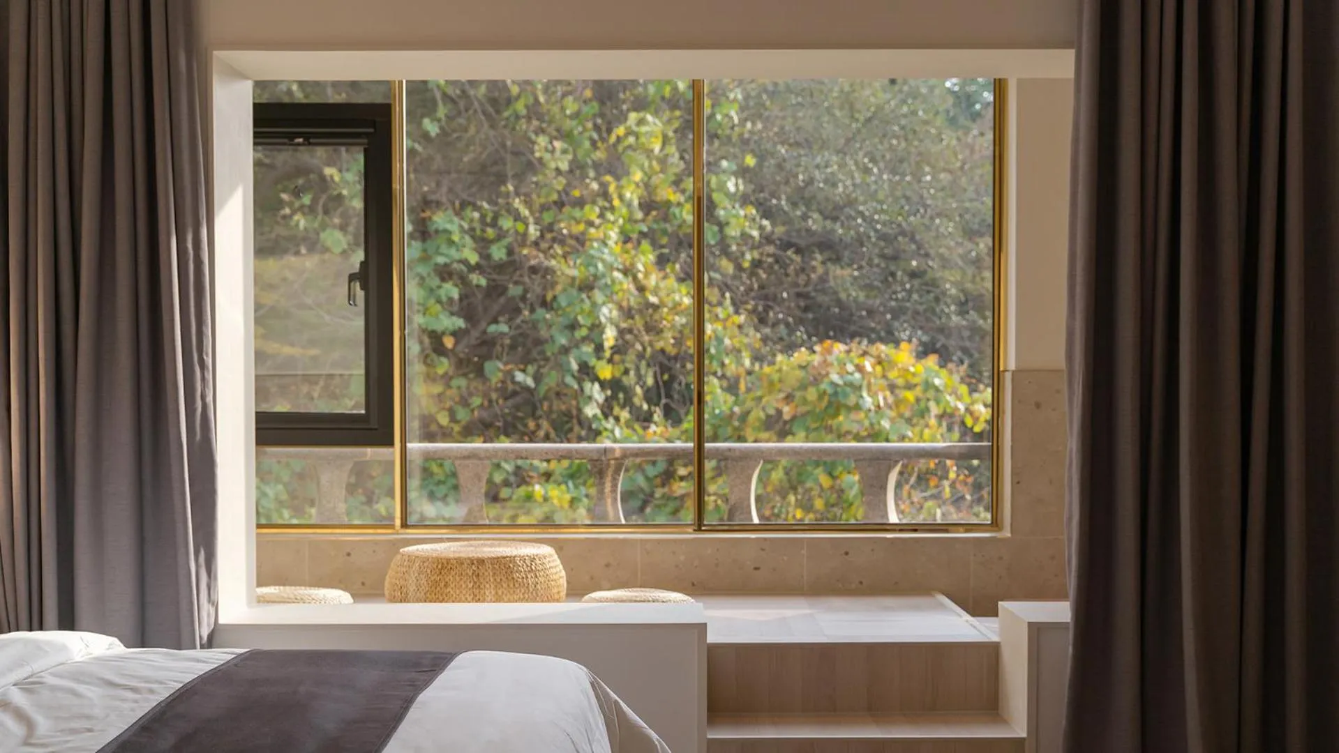 Mountain view, Bed in Denbasta forest Hotel