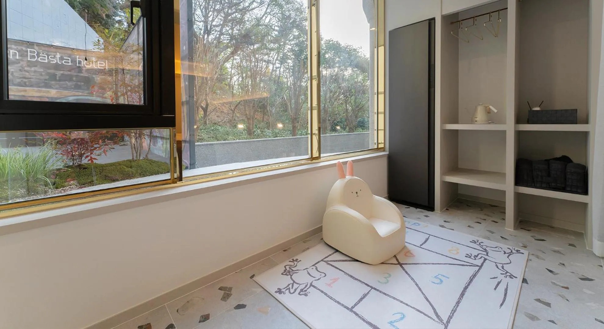 Coffee/tea facilities in Denbasta forest Hotel