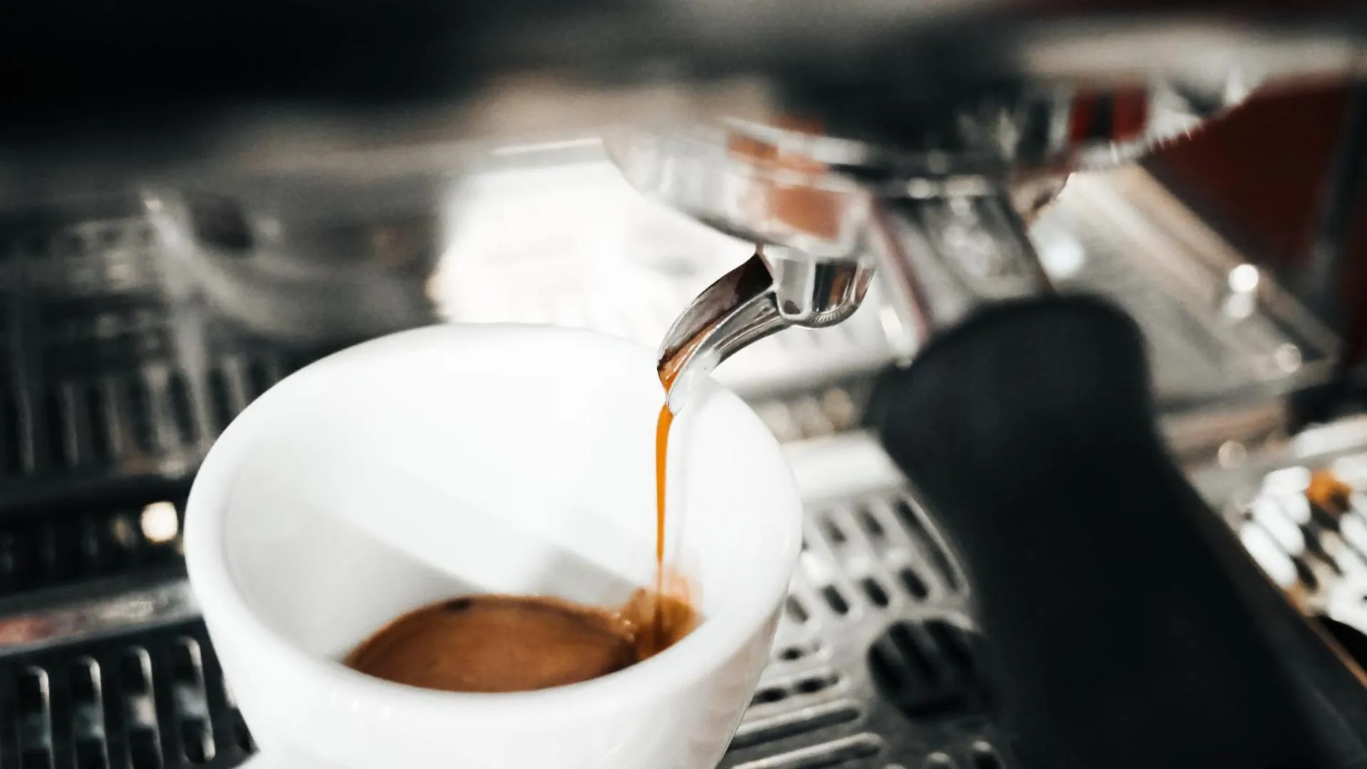 Coffee/tea facilities in Into the town krabi