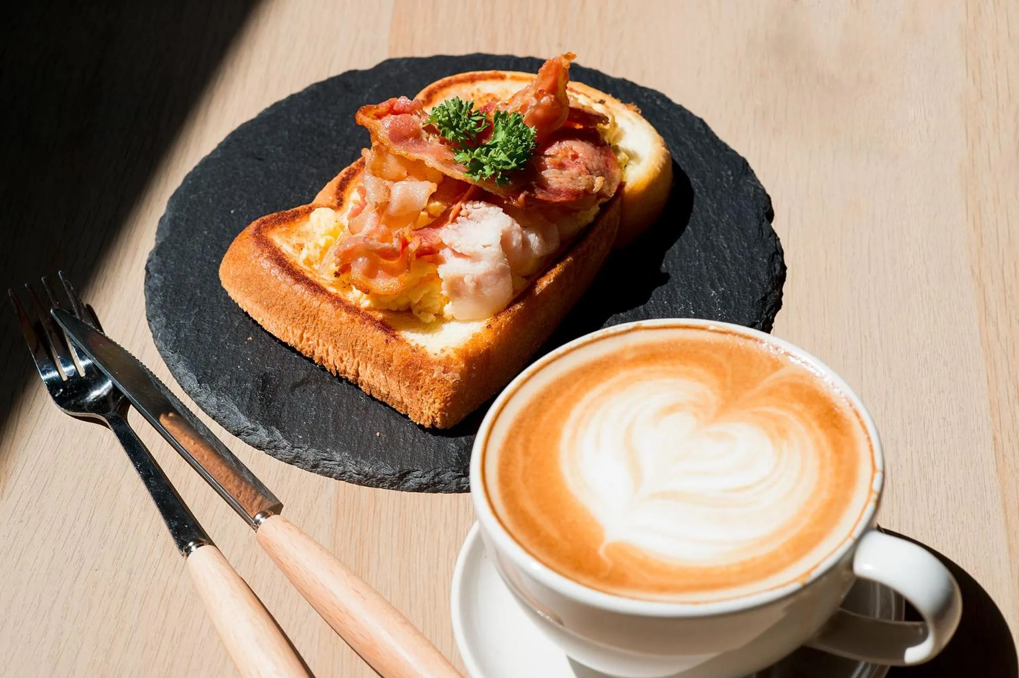 Food and drinks in Into the town krabi