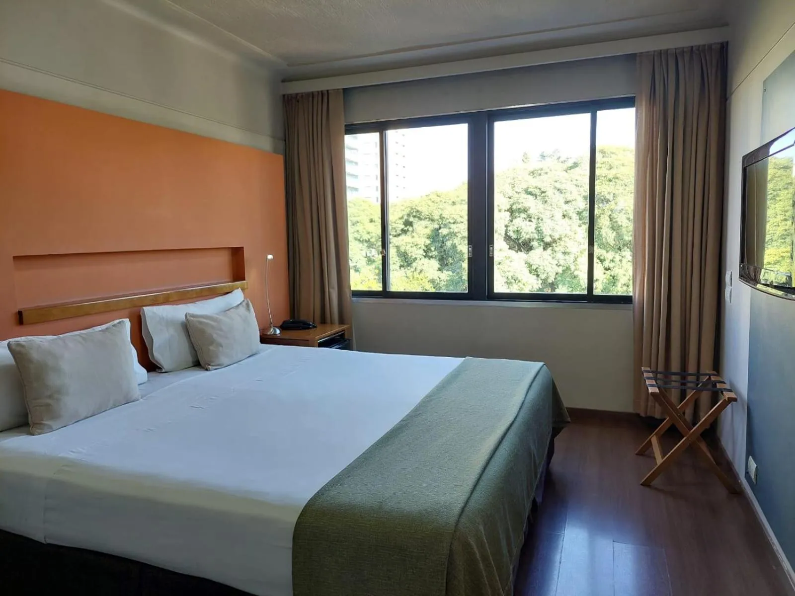 Photo of the whole room, Bed in Hotel Raices Aconcagua