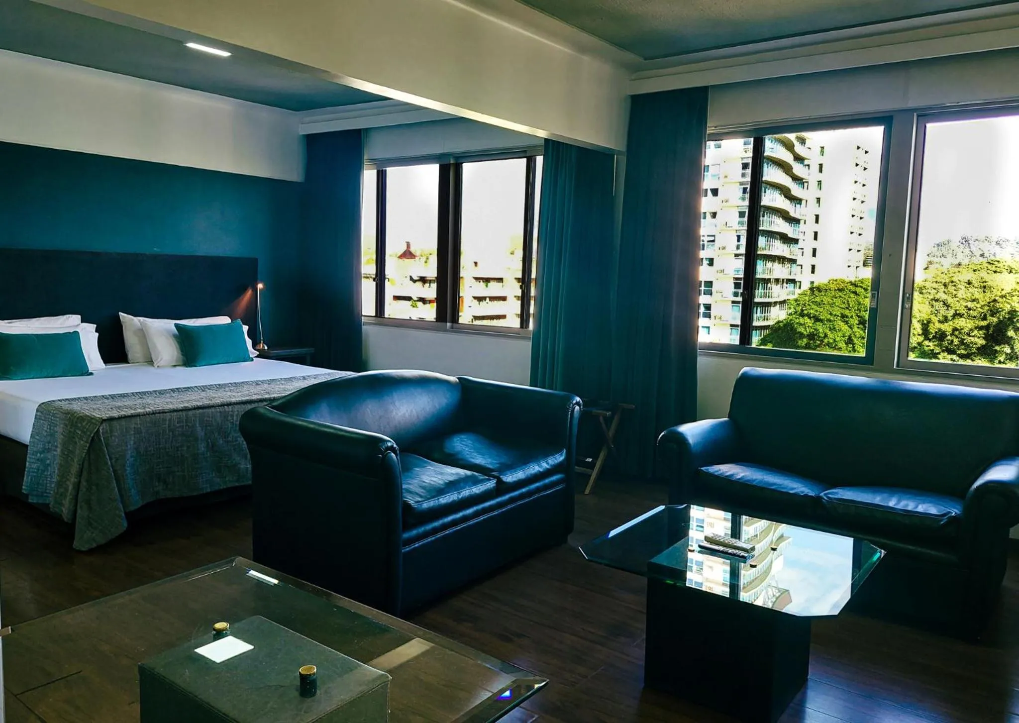 Living room, Bed in Hotel Raices Aconcagua