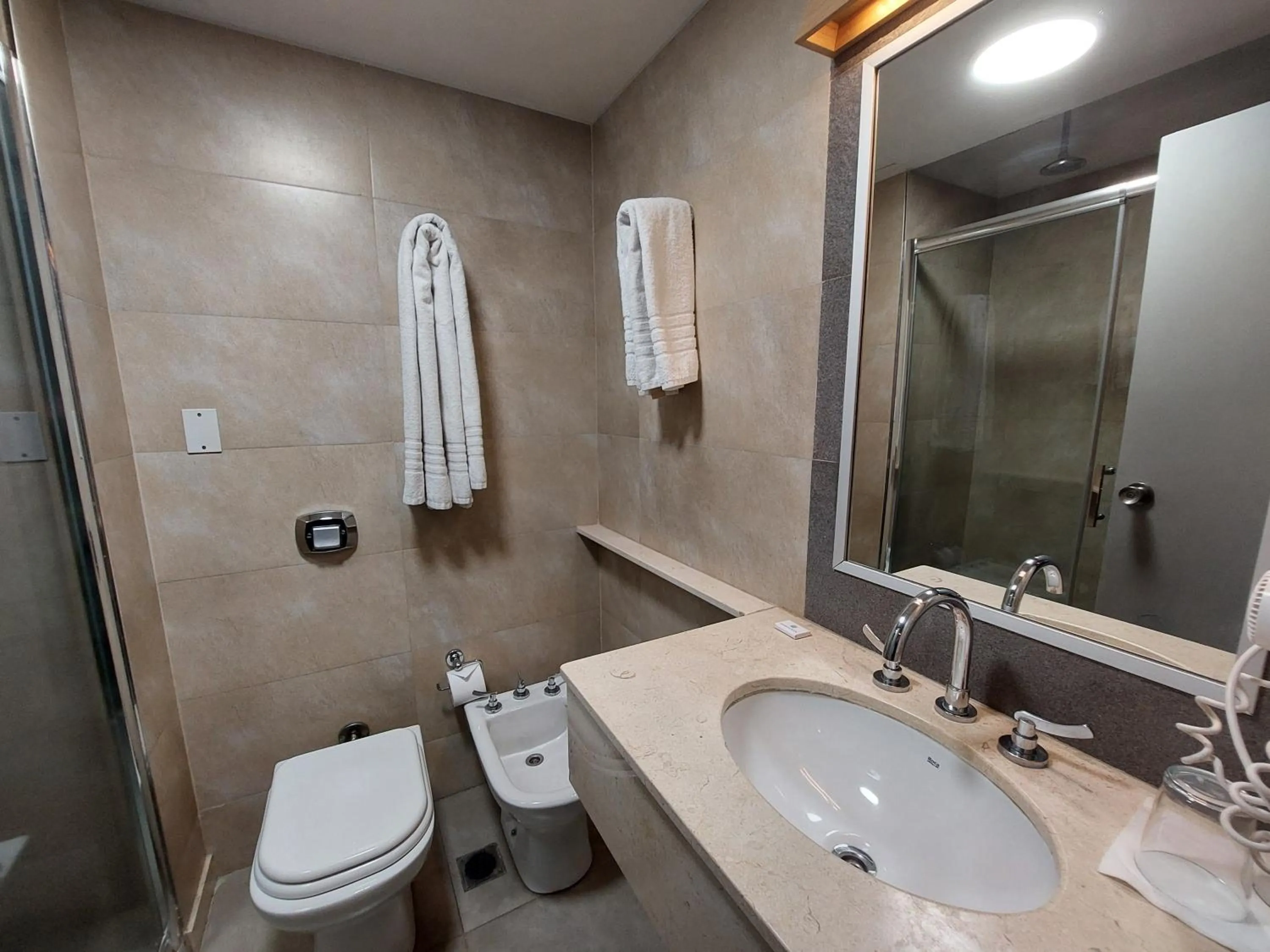 Bathroom in Hotel Raices Aconcagua