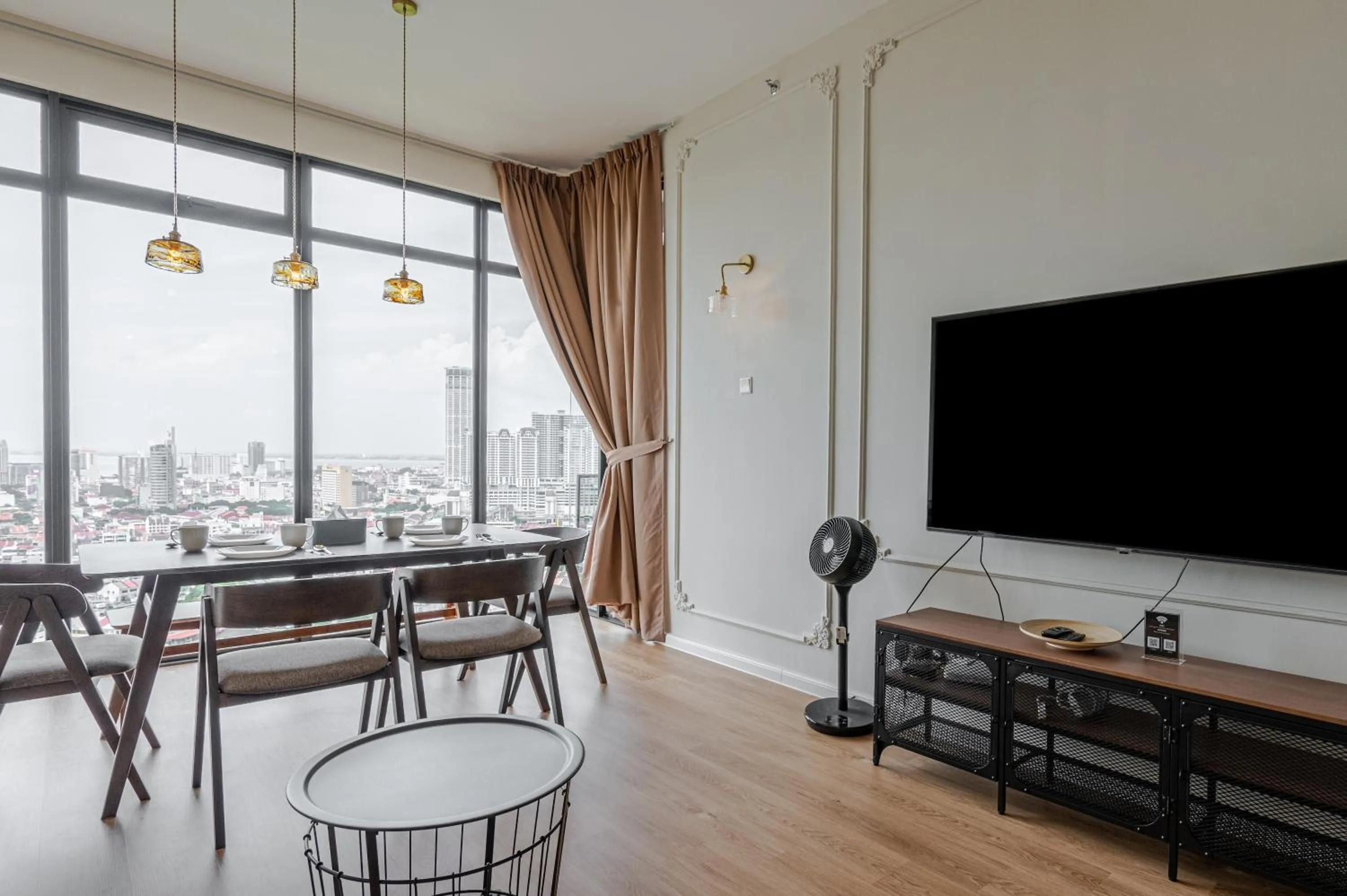 Living room in Beacon Executive Suites