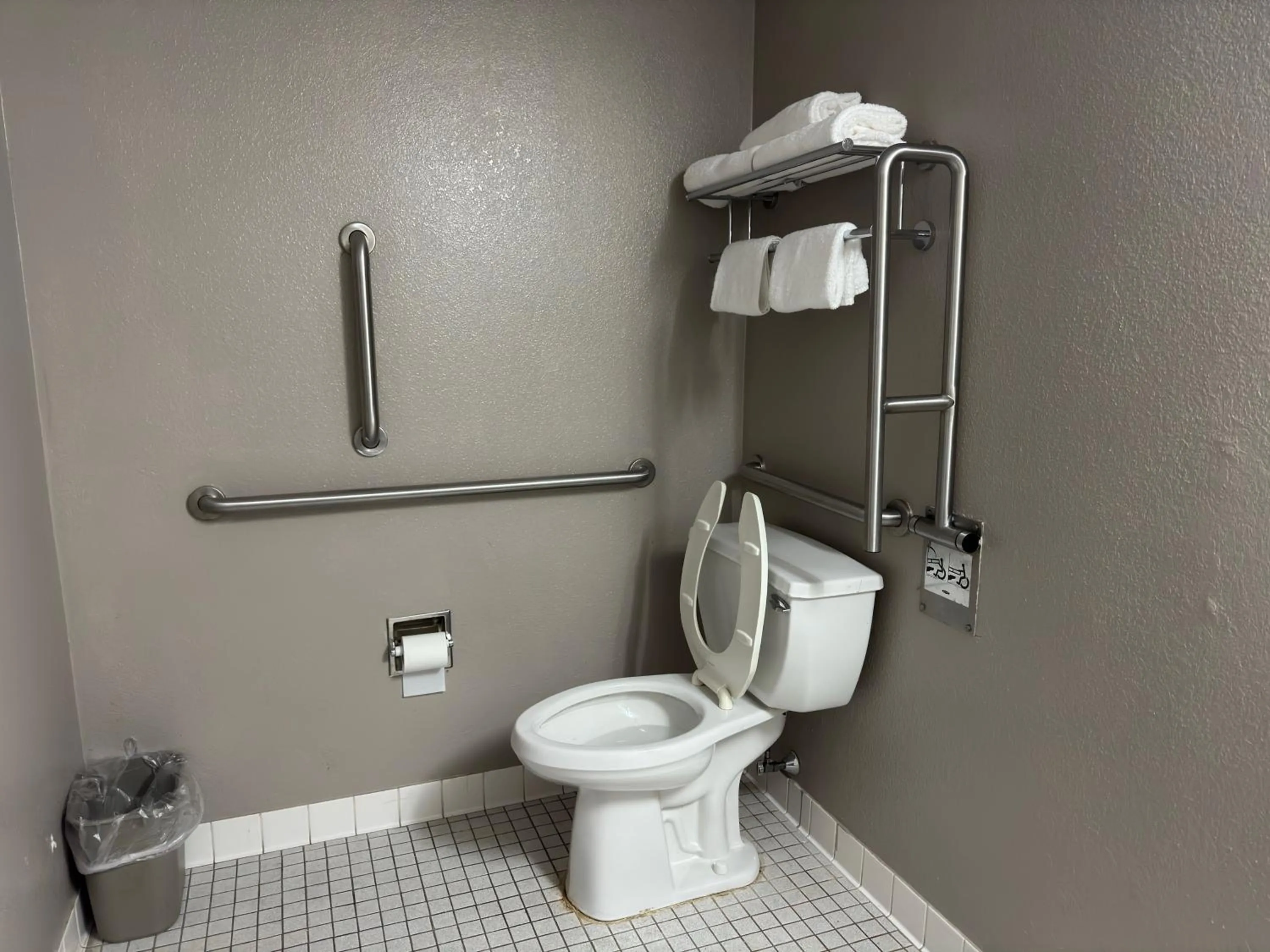 Motel 6-Enfield, CT - Hartford