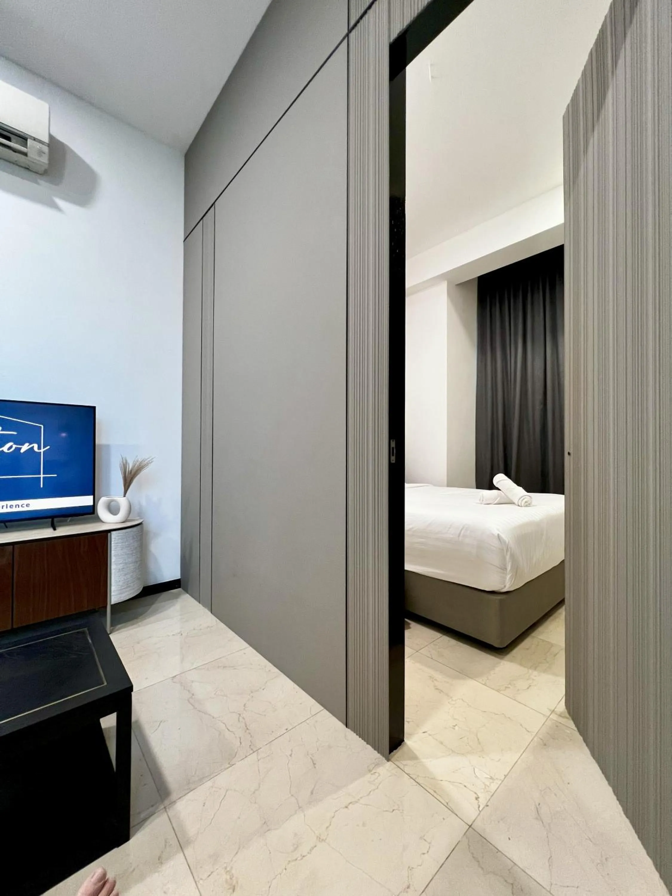 Living room, Bed in Opus Residence KL by EUcation Home