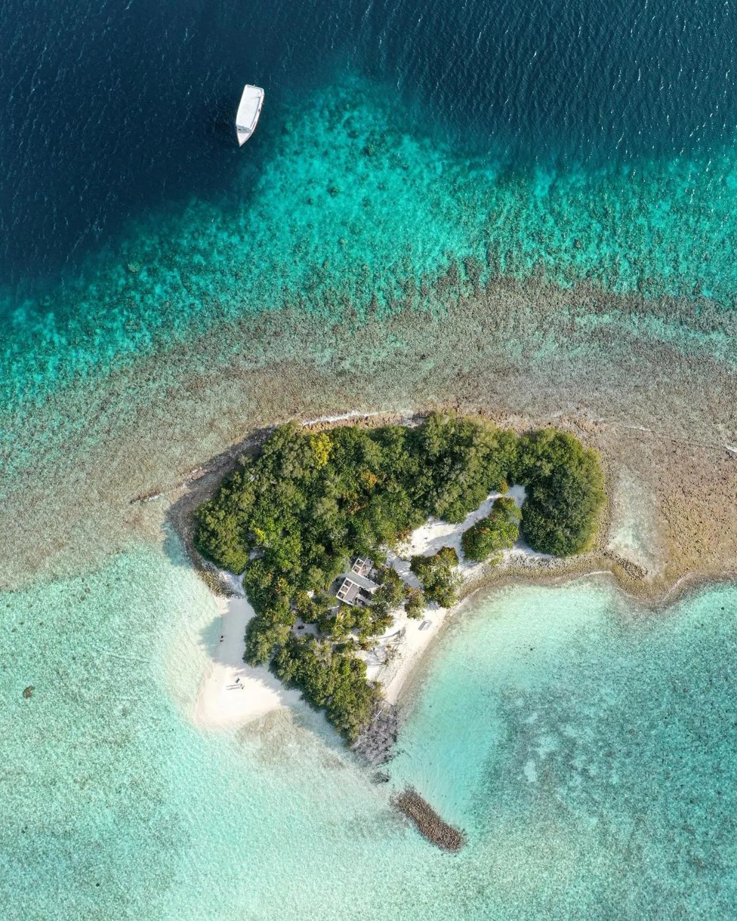 Bird's eye view in Summer Vibes Beach Front