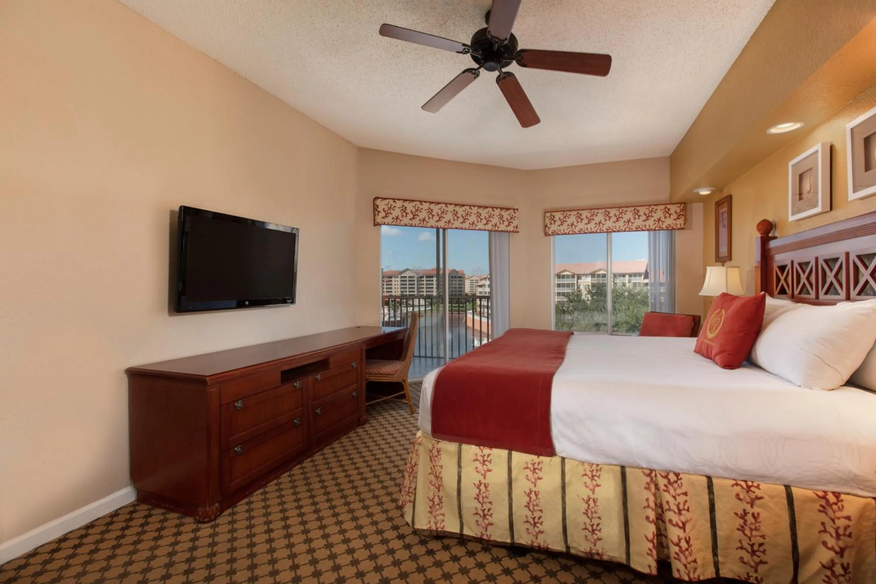Bed in Westgate Town Center Resort