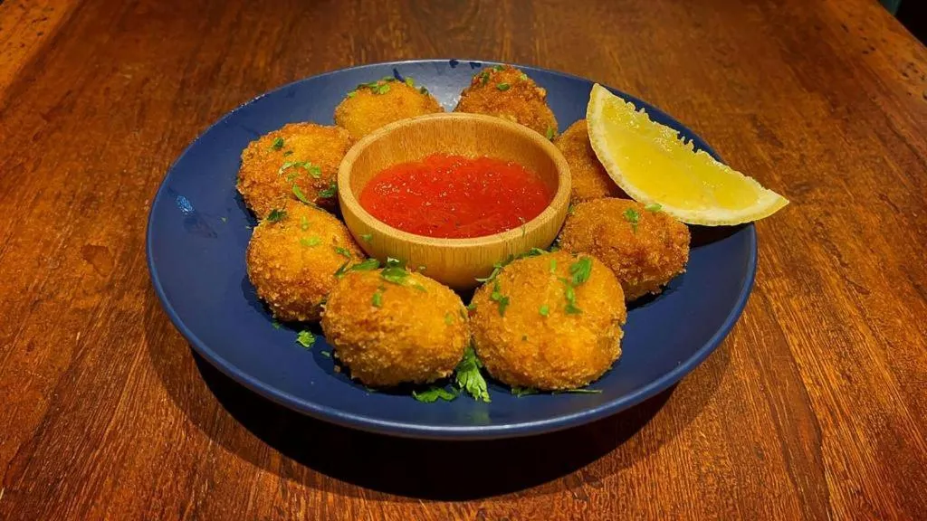 Restaurant/places to eat in Maré Loft Praia