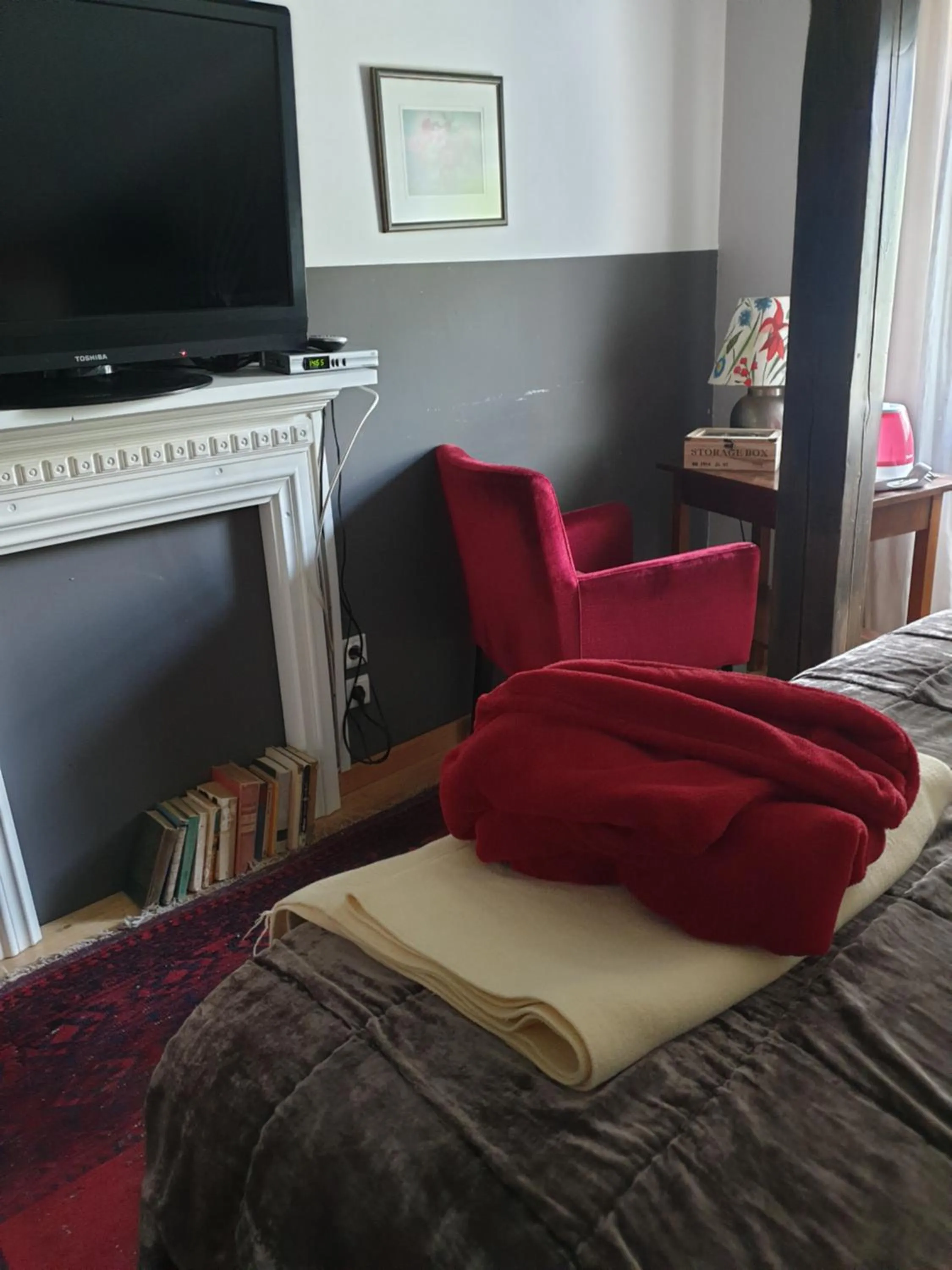 Photo of the whole room, Bed in Rosindell cottage