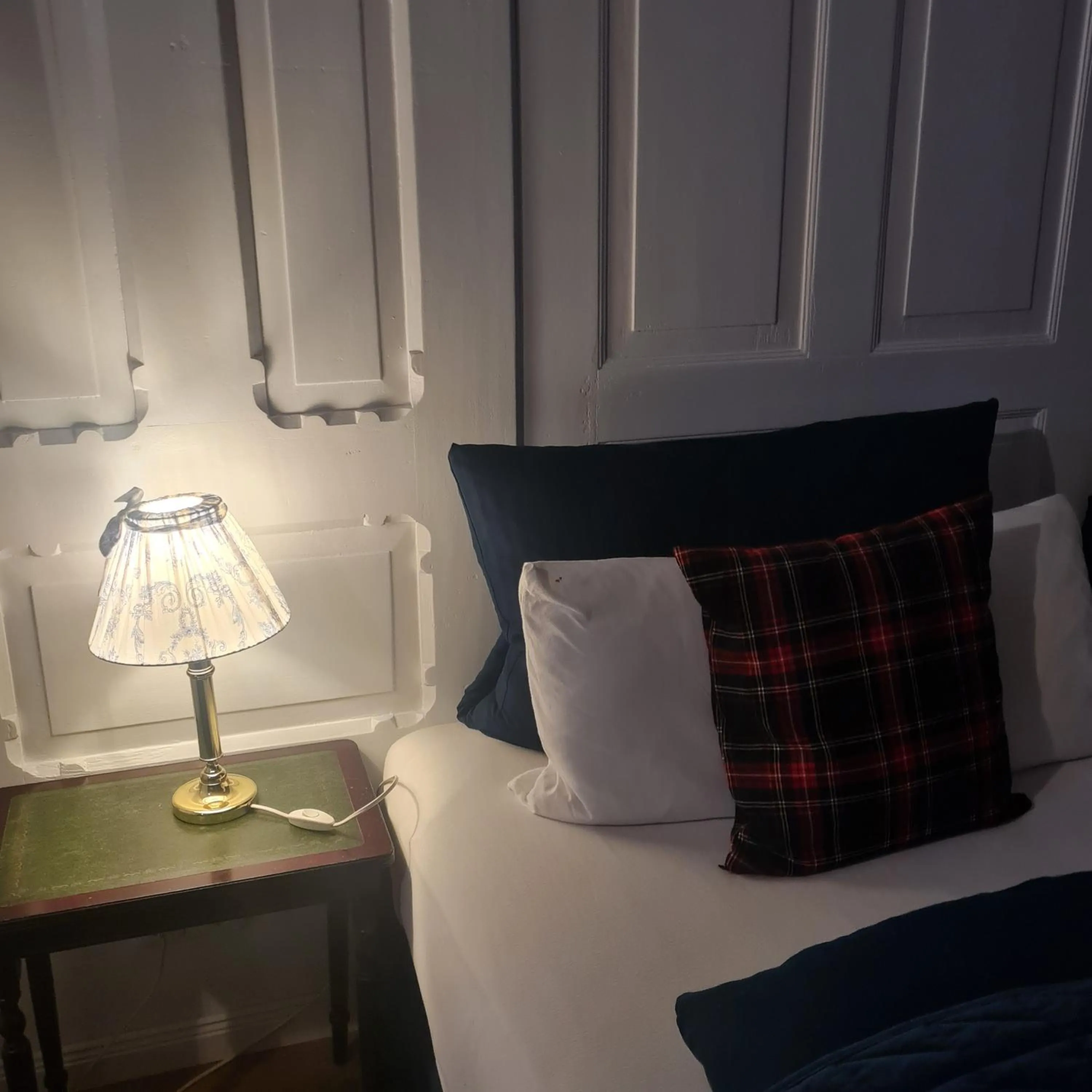 Bedroom, Bed in Rosindell cottage