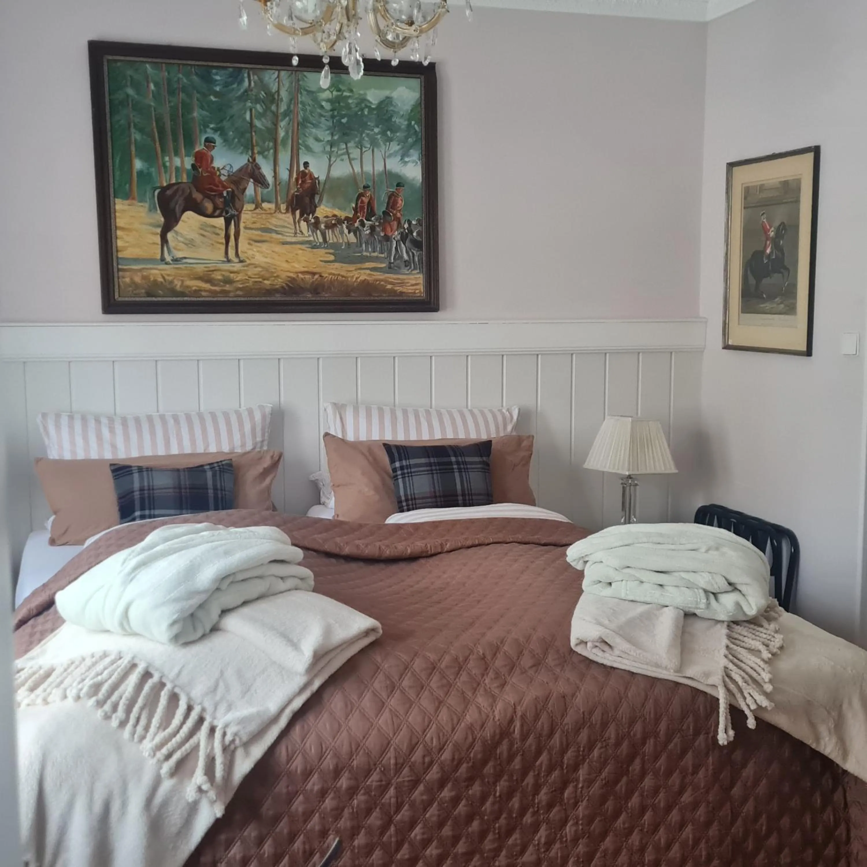 Photo of the whole room, Bed in Rosindell cottage