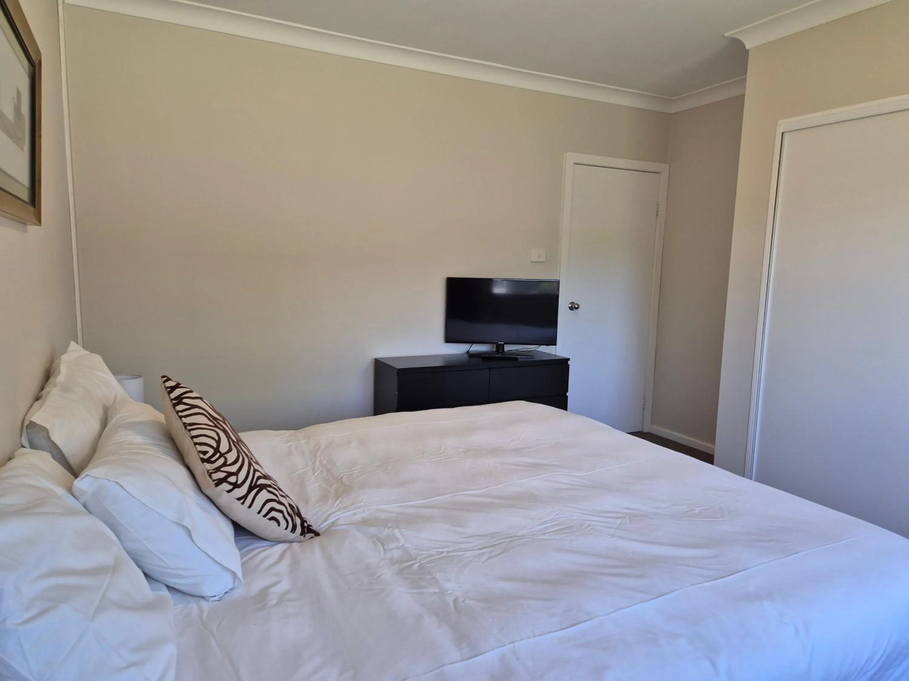 Bedroom, Bed in Vacy Hunter Valley Lodge