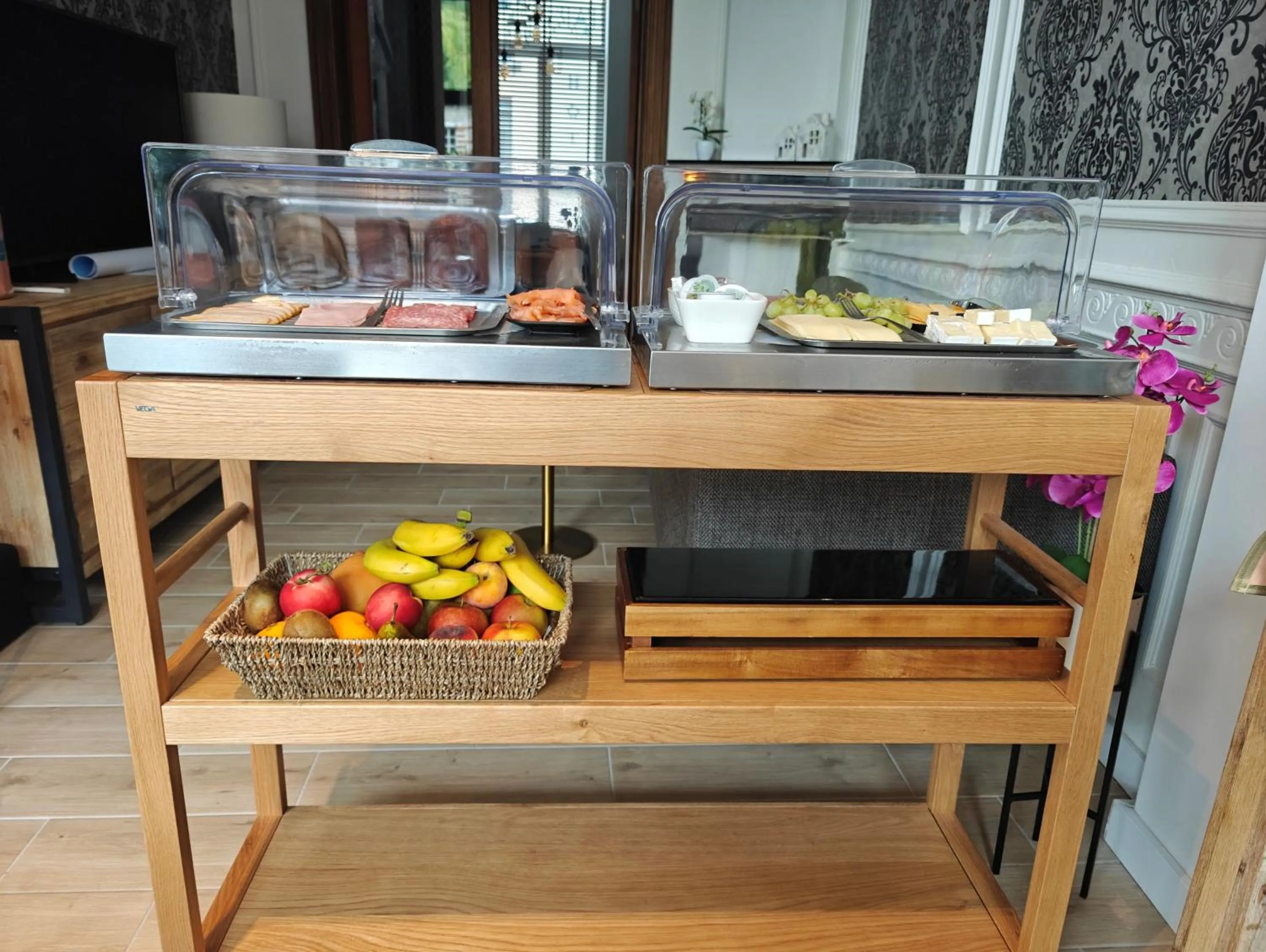 Breakfast in L'ARTiste