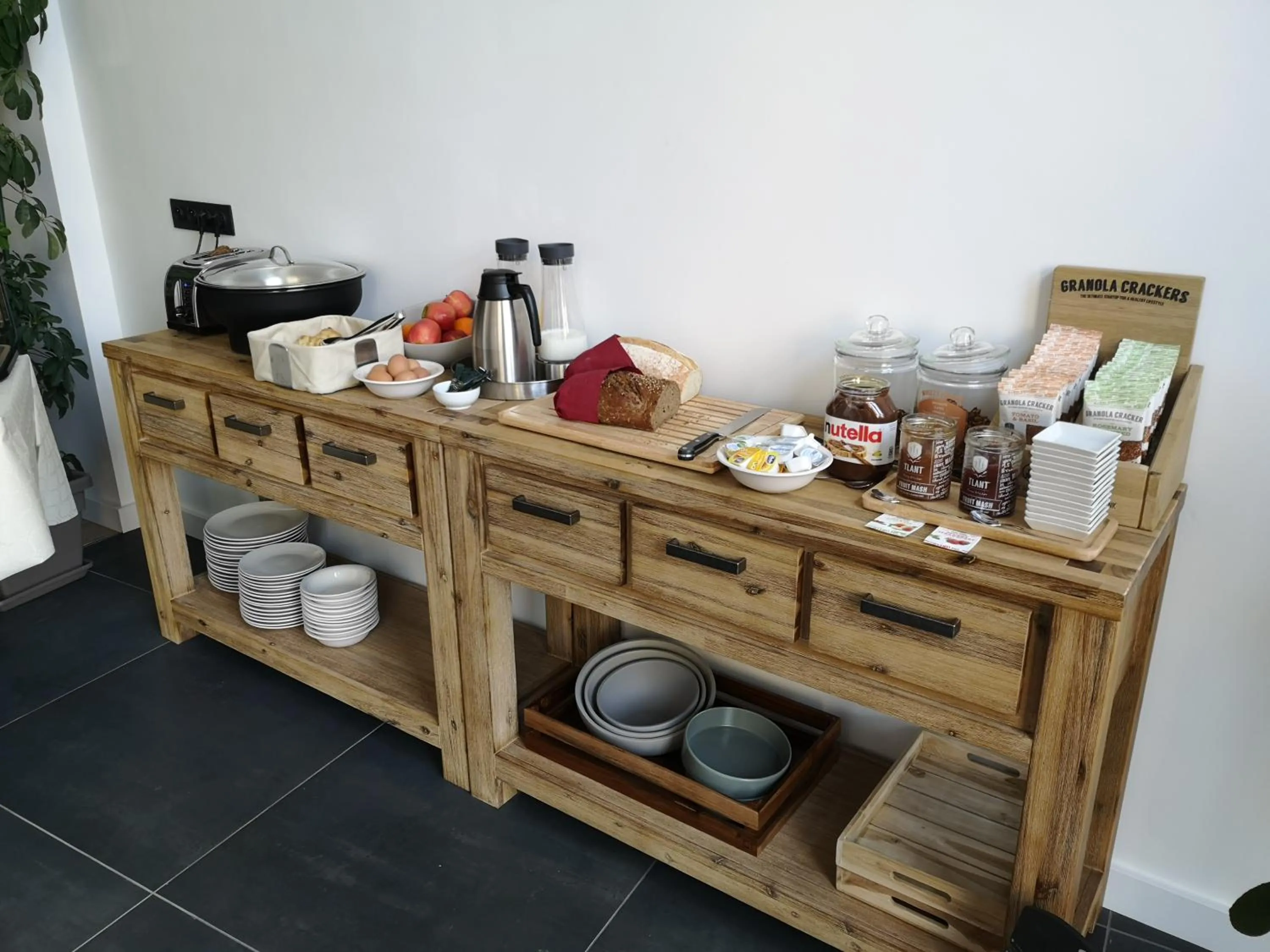 Buffet breakfast in L'ARTiste