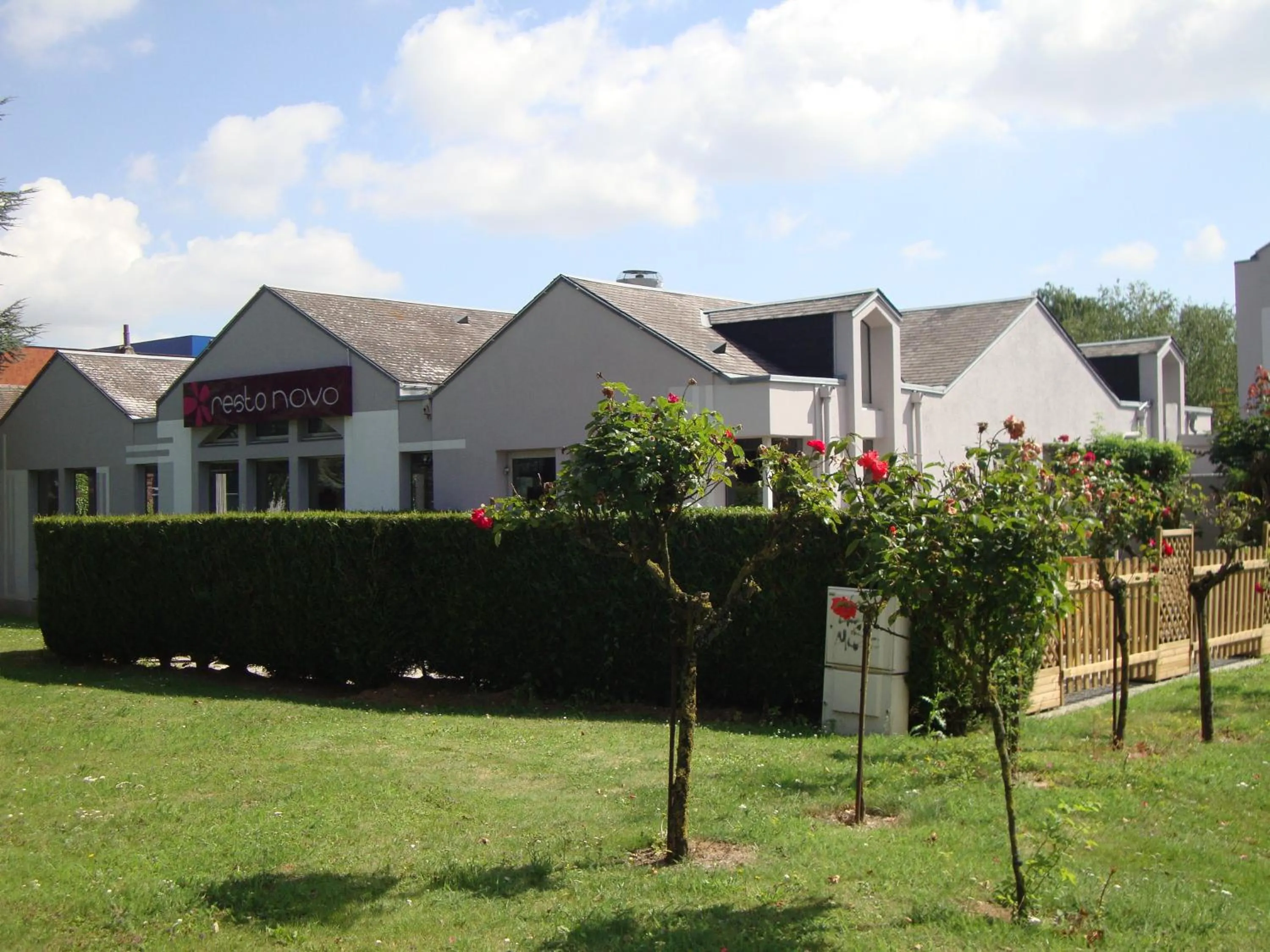 Facade/entrance in Hôtel Inn Design Resto Novo Amiens