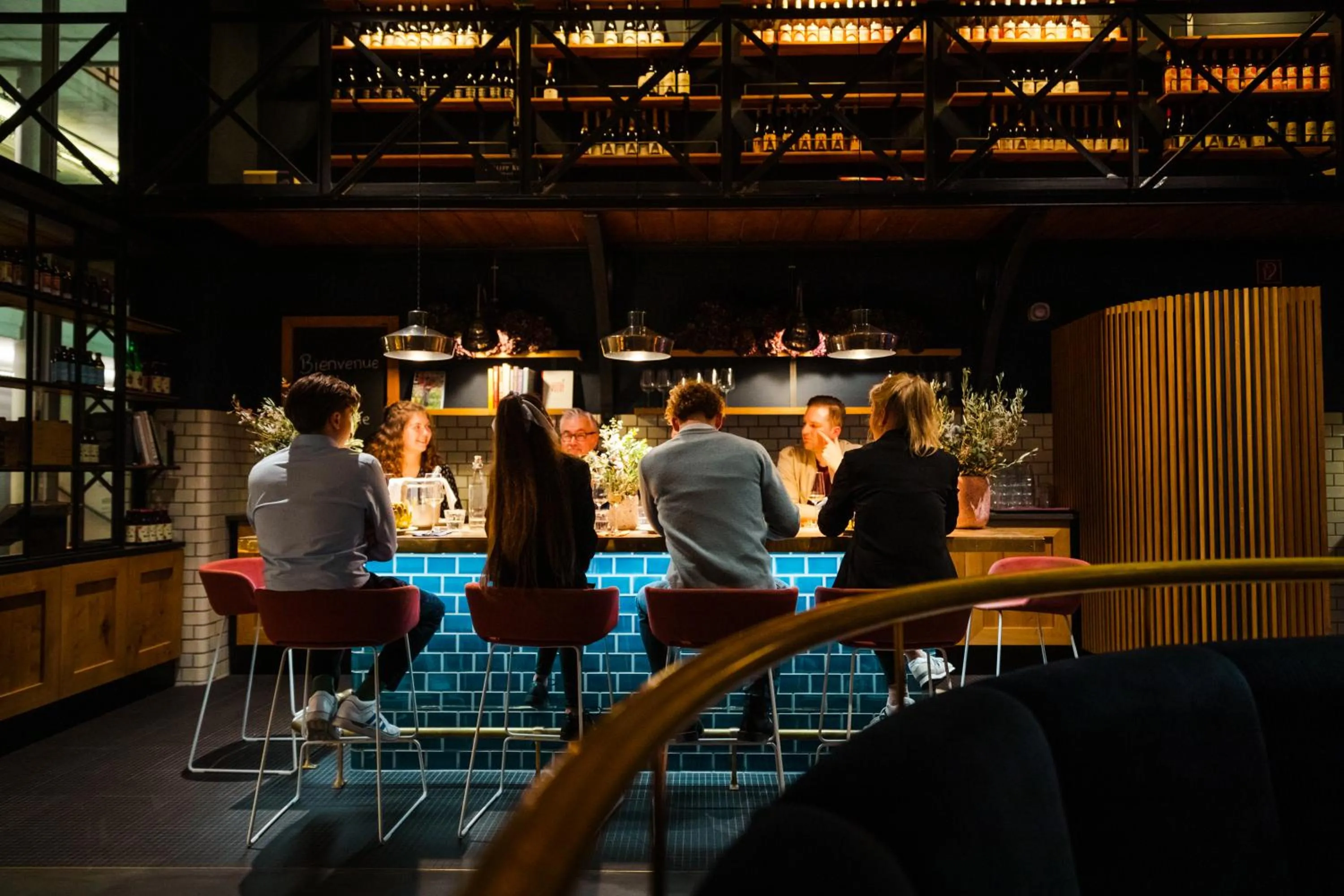 Restaurant/places to eat in Factory Hotel