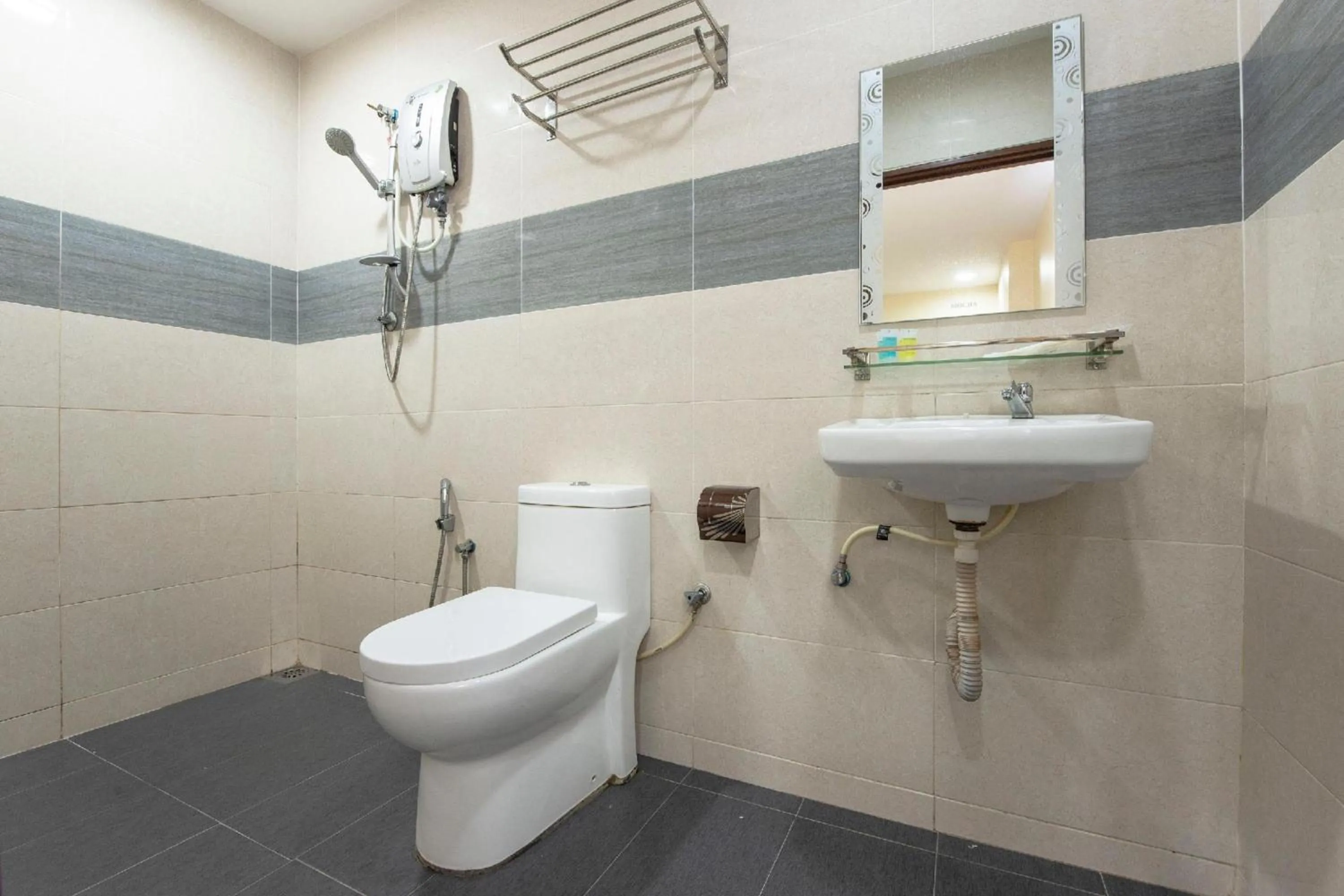 Bathroom in Hotel O Jasin