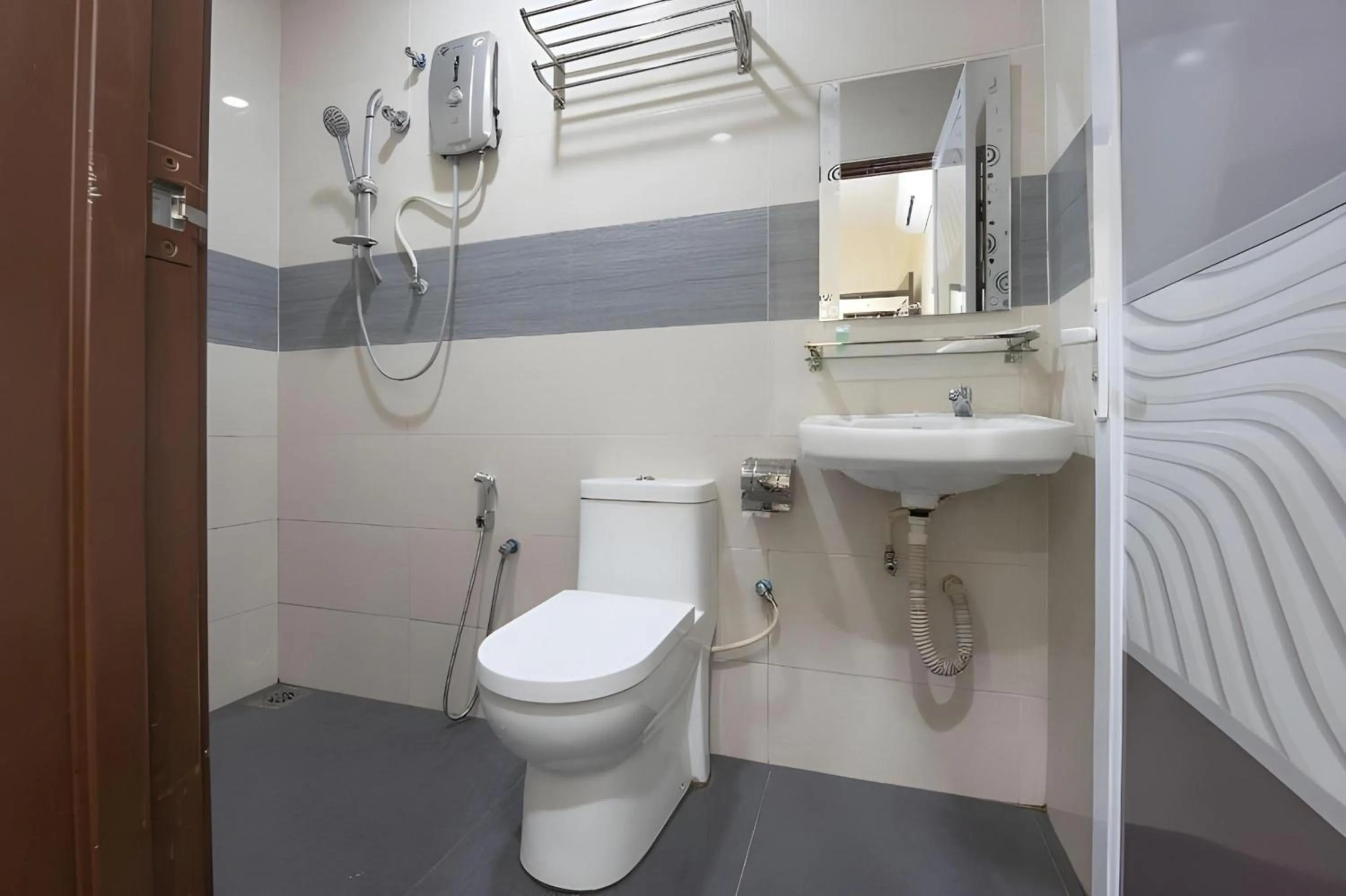 Bathroom in Hotel O Jasin