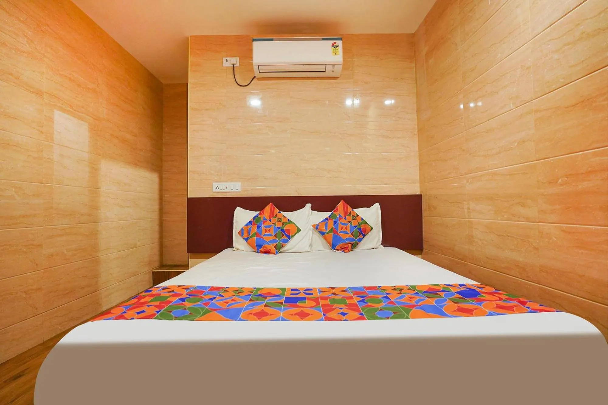 Bed in FabExpress Arunachala Guest House