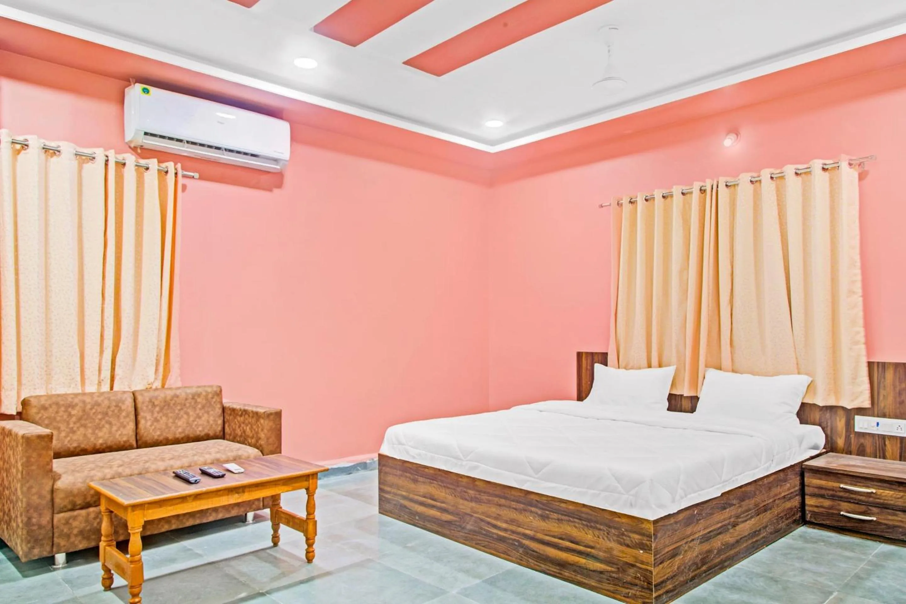Bedroom in Hotel O Patil