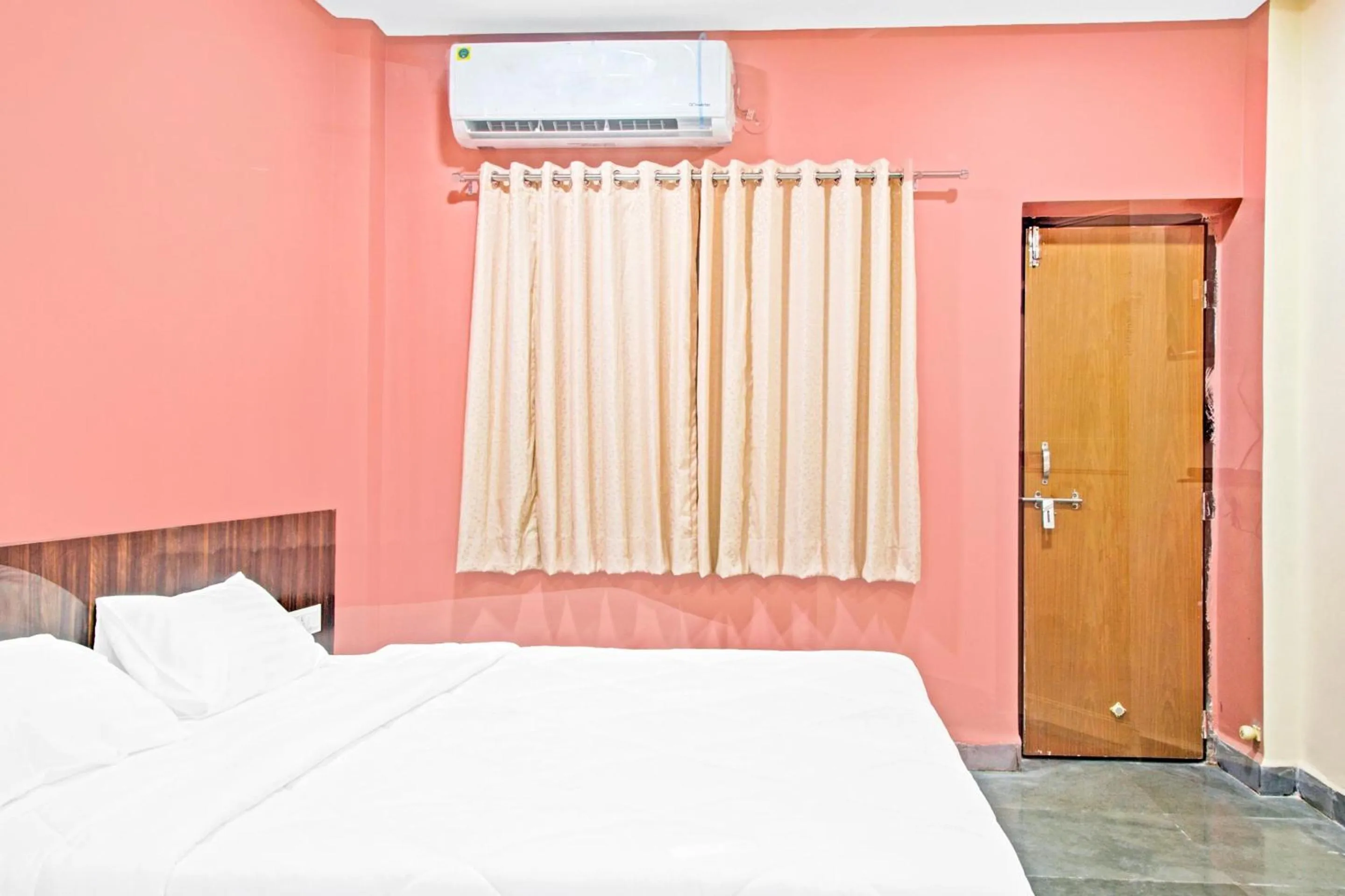 Bedroom in Hotel O Patil