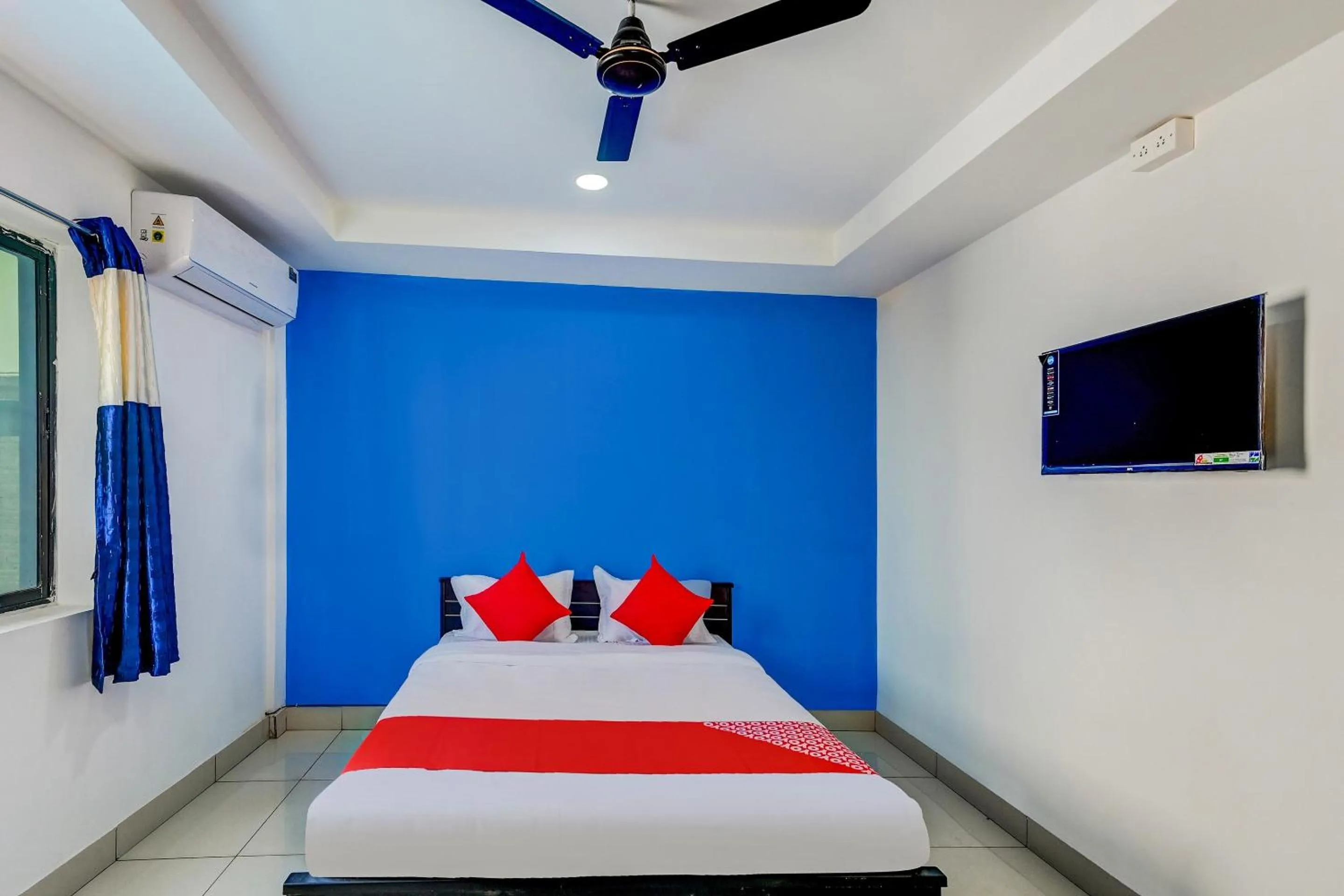 Bedroom, Bed in Hotel O Utrishree