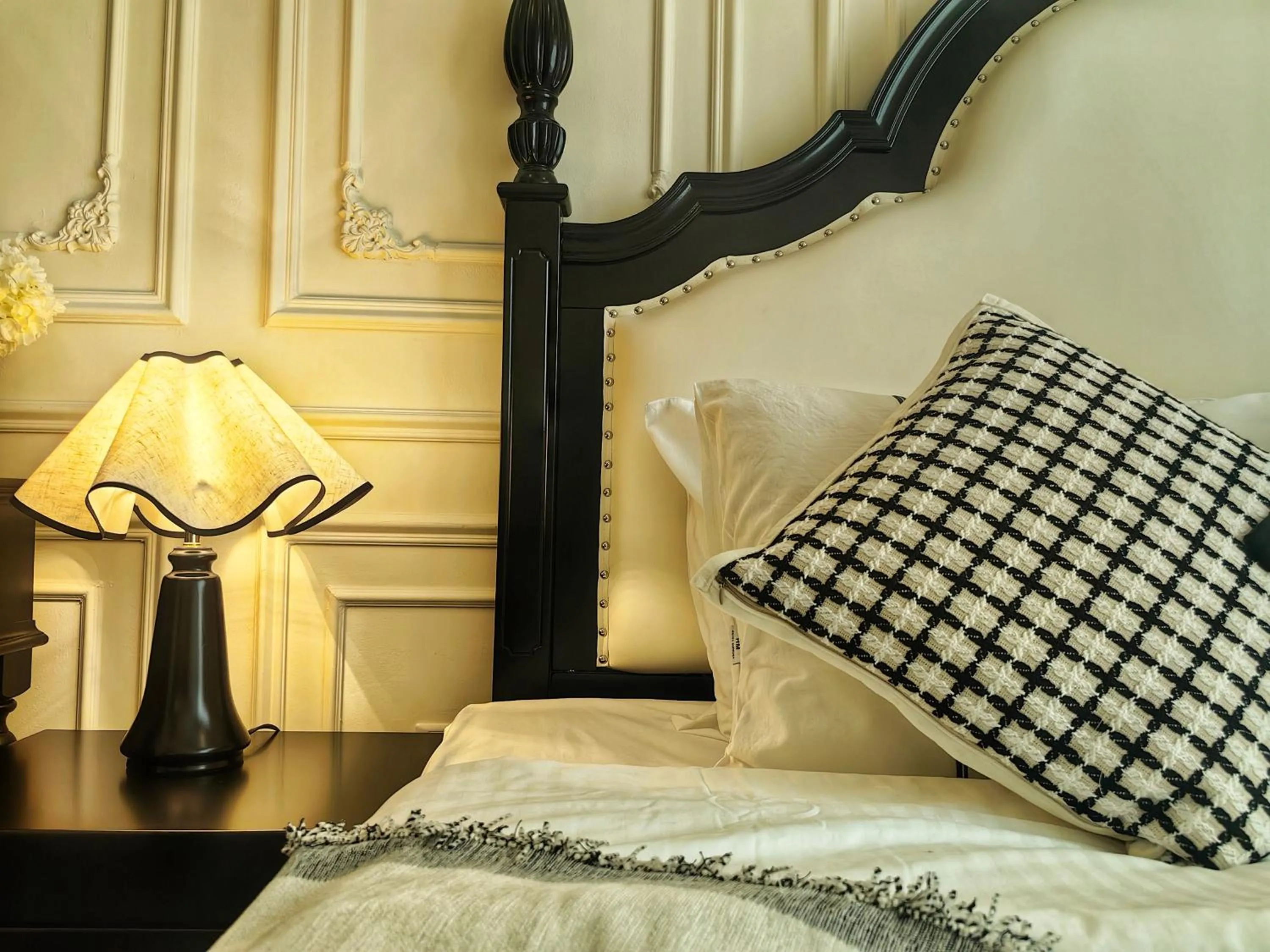 Bed in UNA Sunway Velocity Kuala Lumpur by Unimax