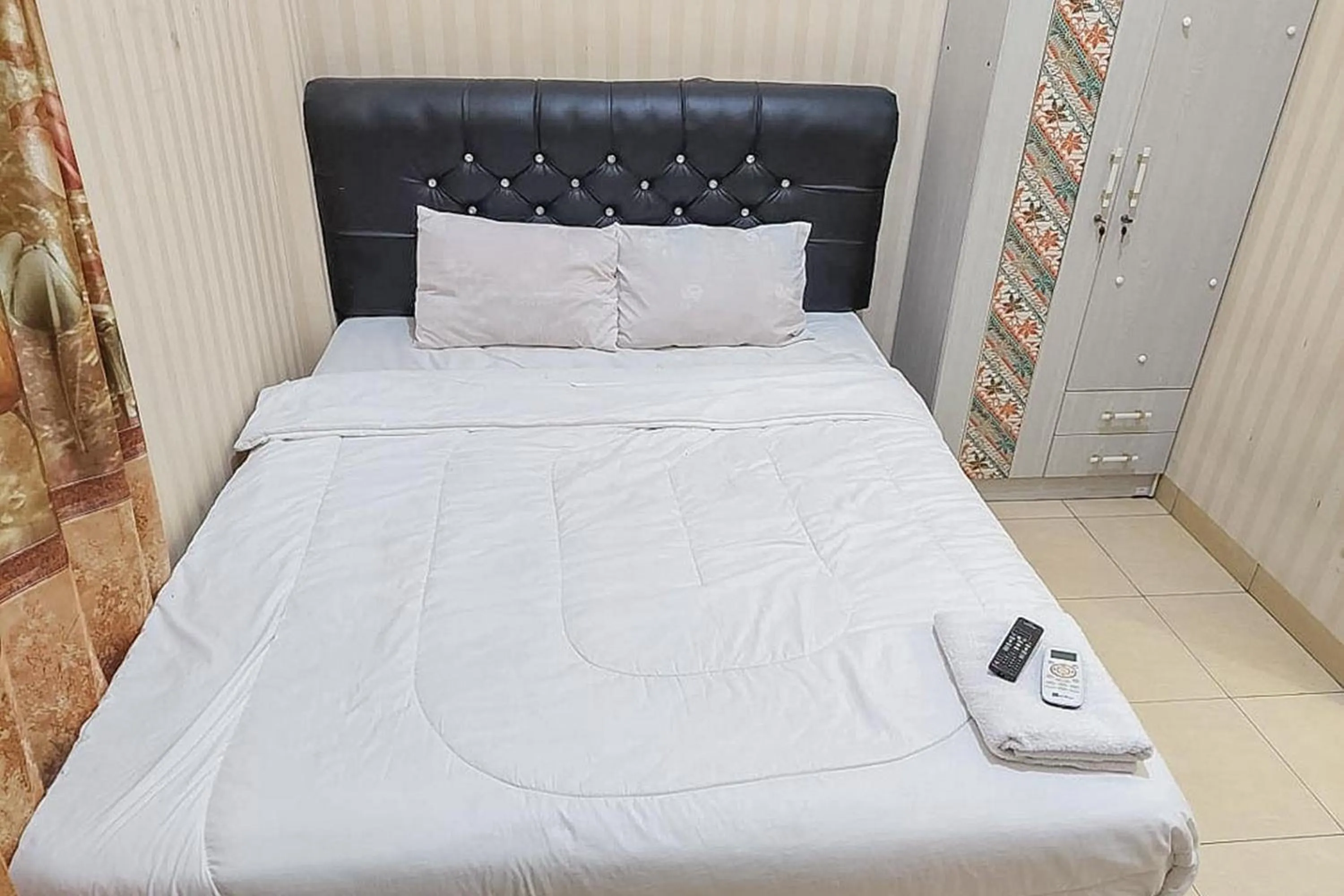 Bed in Icha Homestay near Terminal Purabaya Madiun