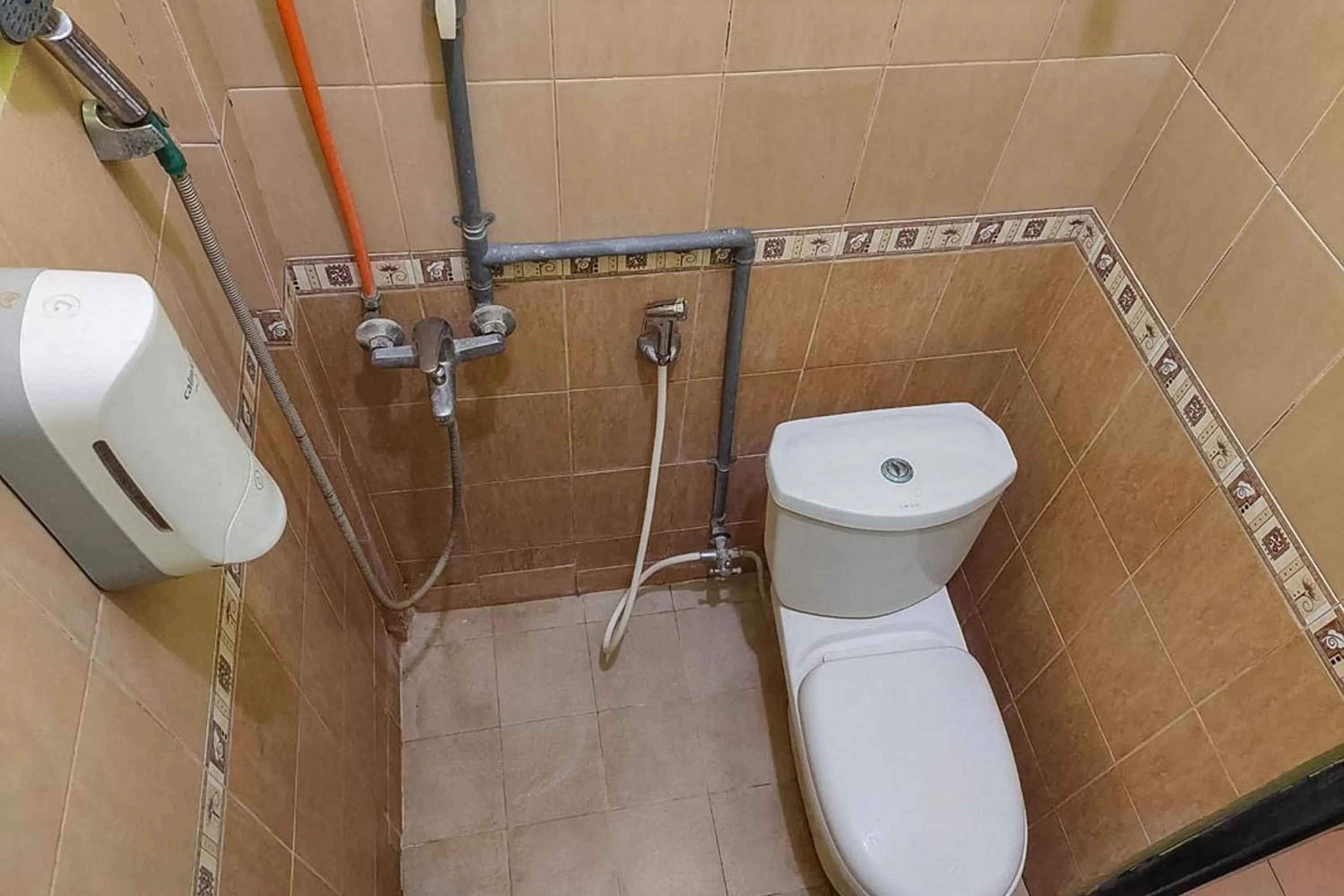 Bathroom in Icha Homestay near Terminal Purabaya Madiun