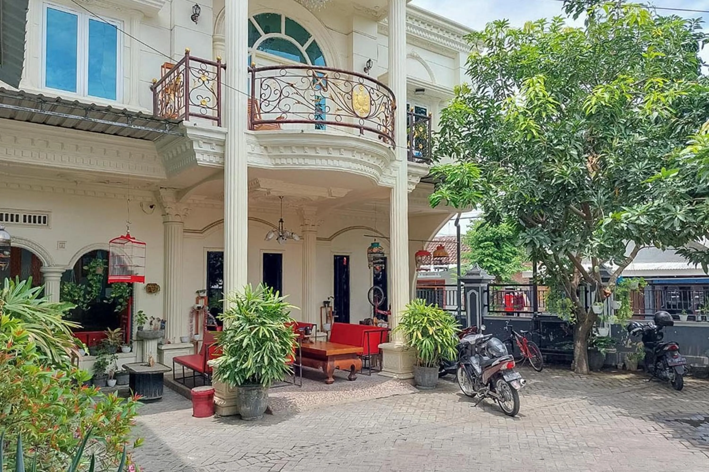 Property building in Icha Homestay near Terminal Purabaya Madiun