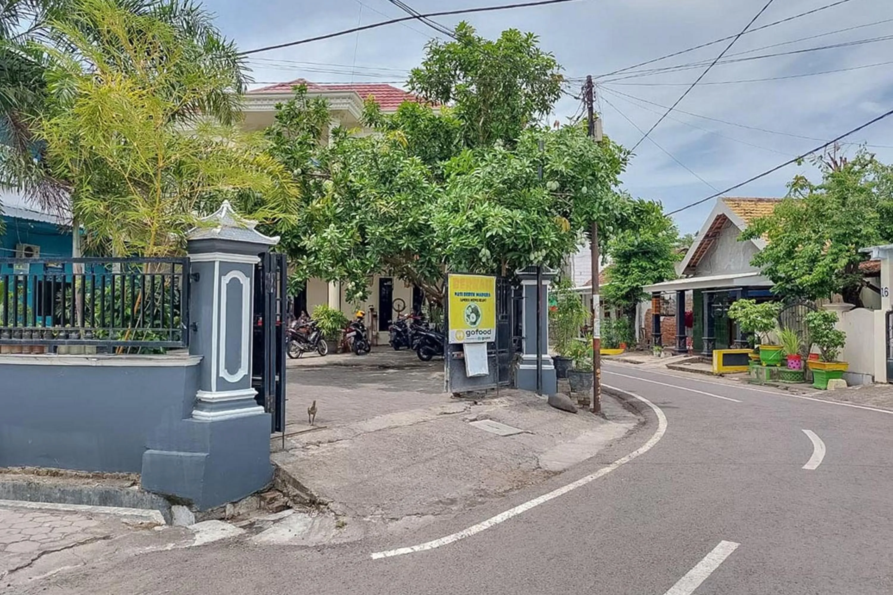 Property building in Icha Homestay near Terminal Purabaya Madiun